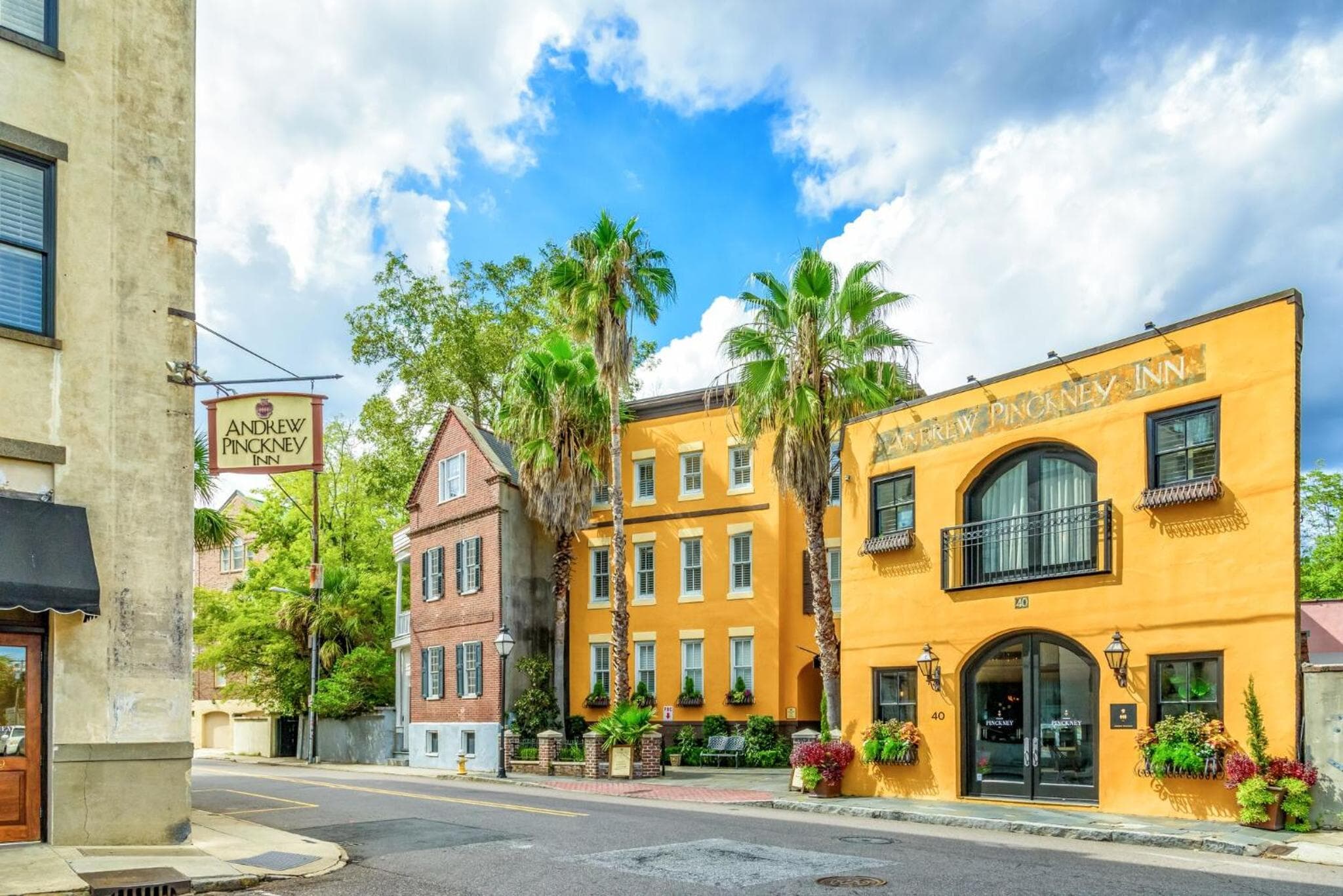 Andrew Pinckney Inn in Charleston