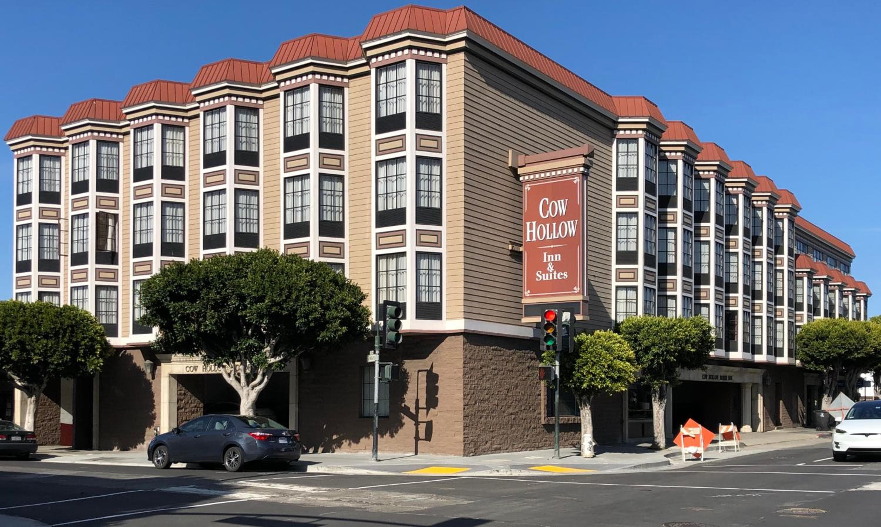 Cow Hollow Inn and Suites in San Francisco
