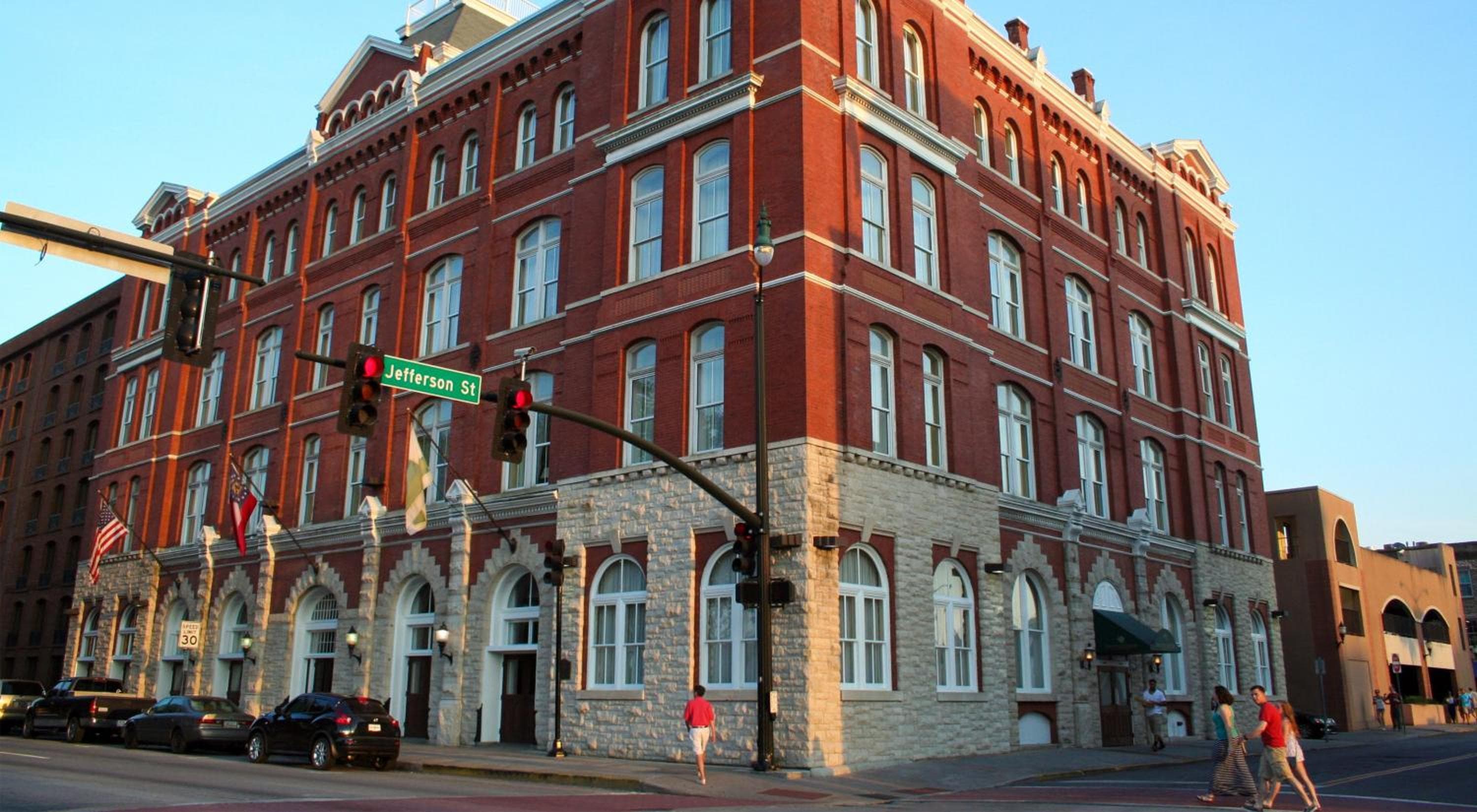 Hotel Indigo Savannah Historic District by IHG in Savannah