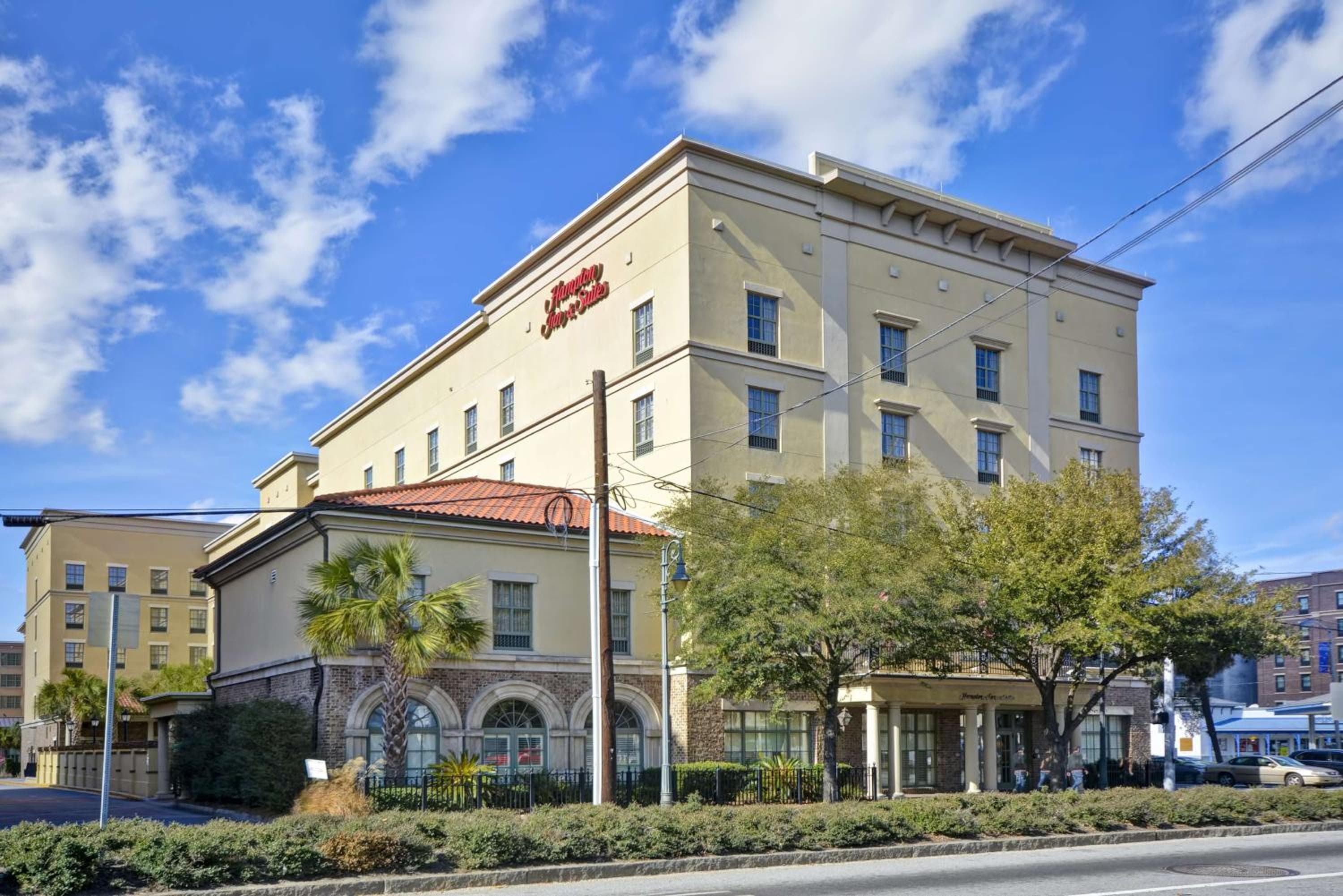 Hampton Inn & Suites Savannah Historic District in Savannah