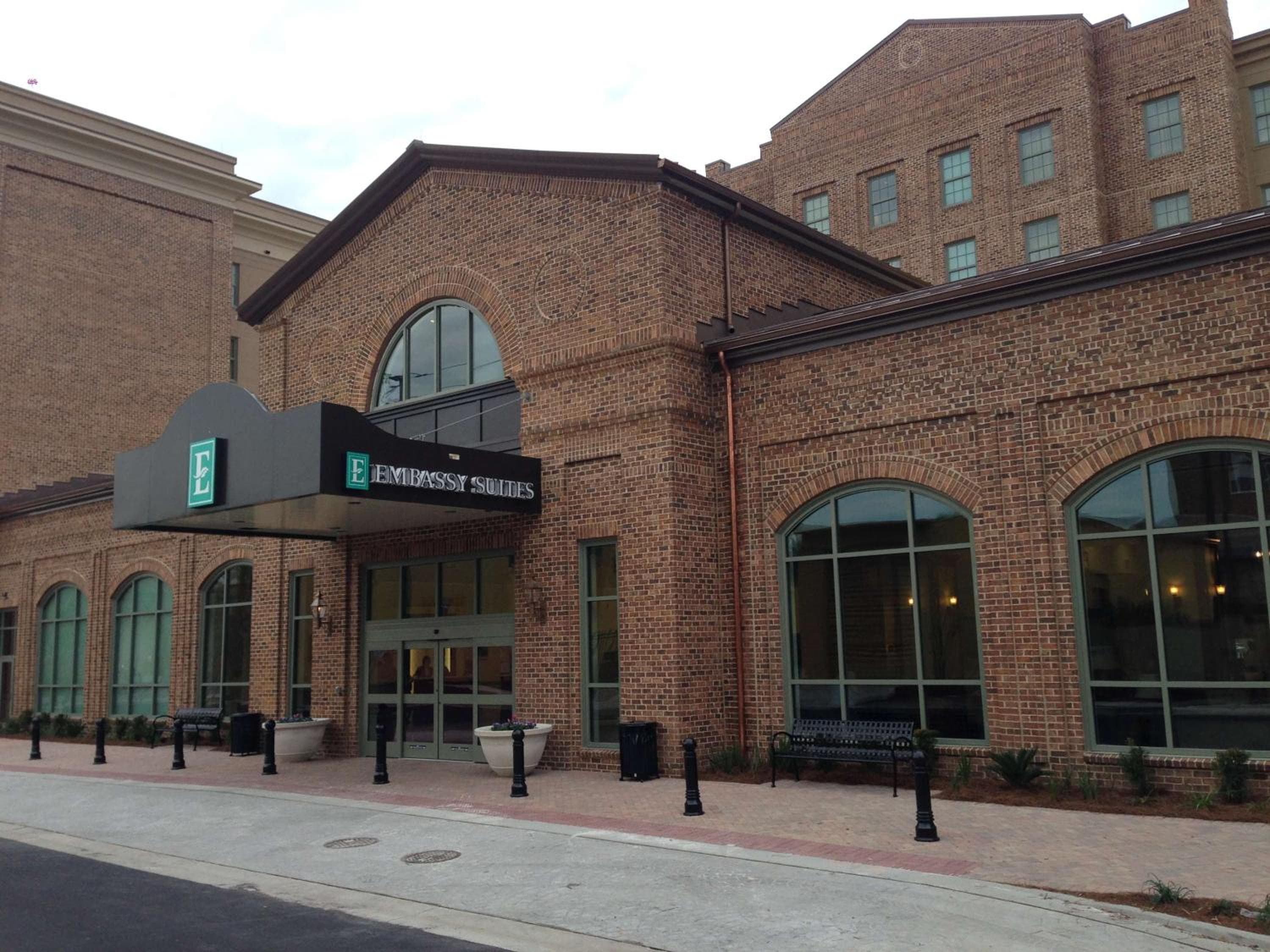 Embassy Suites Savannah Historic District in Savannah