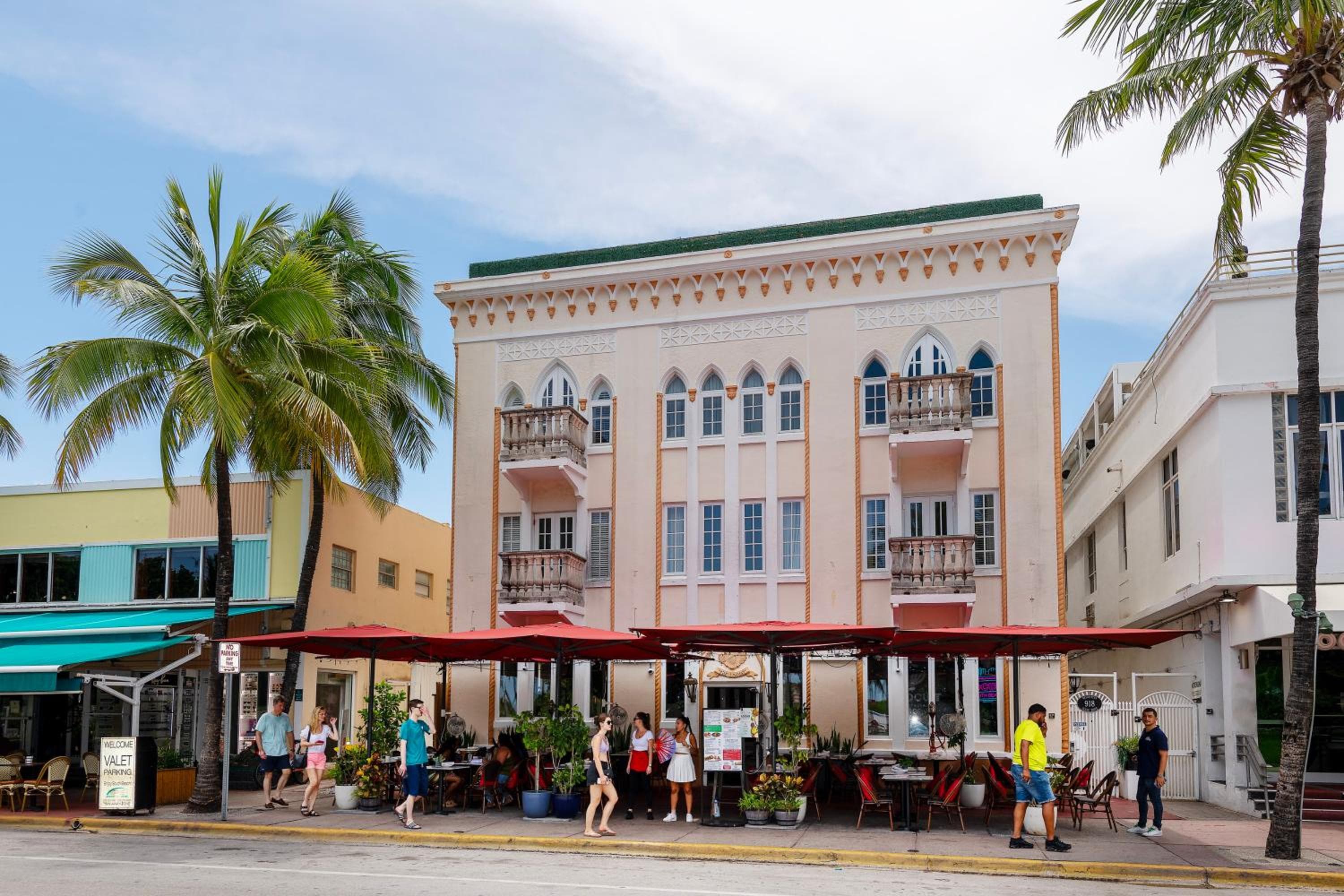 Apartments on Ocean Drive