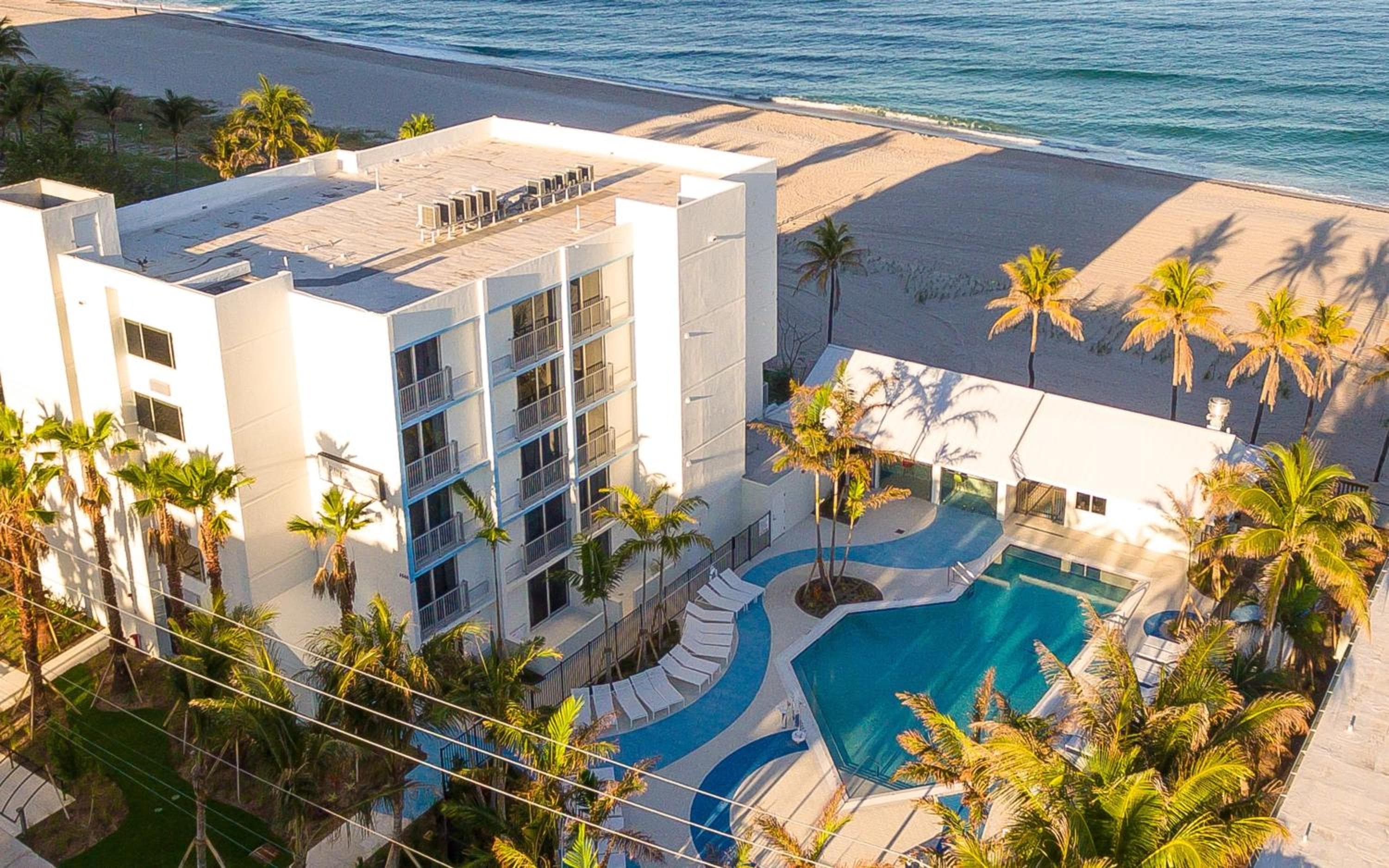 Plunge Beach Resort in Fort Lauderdale