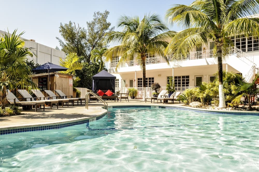 Tradewinds Apartment Hotel