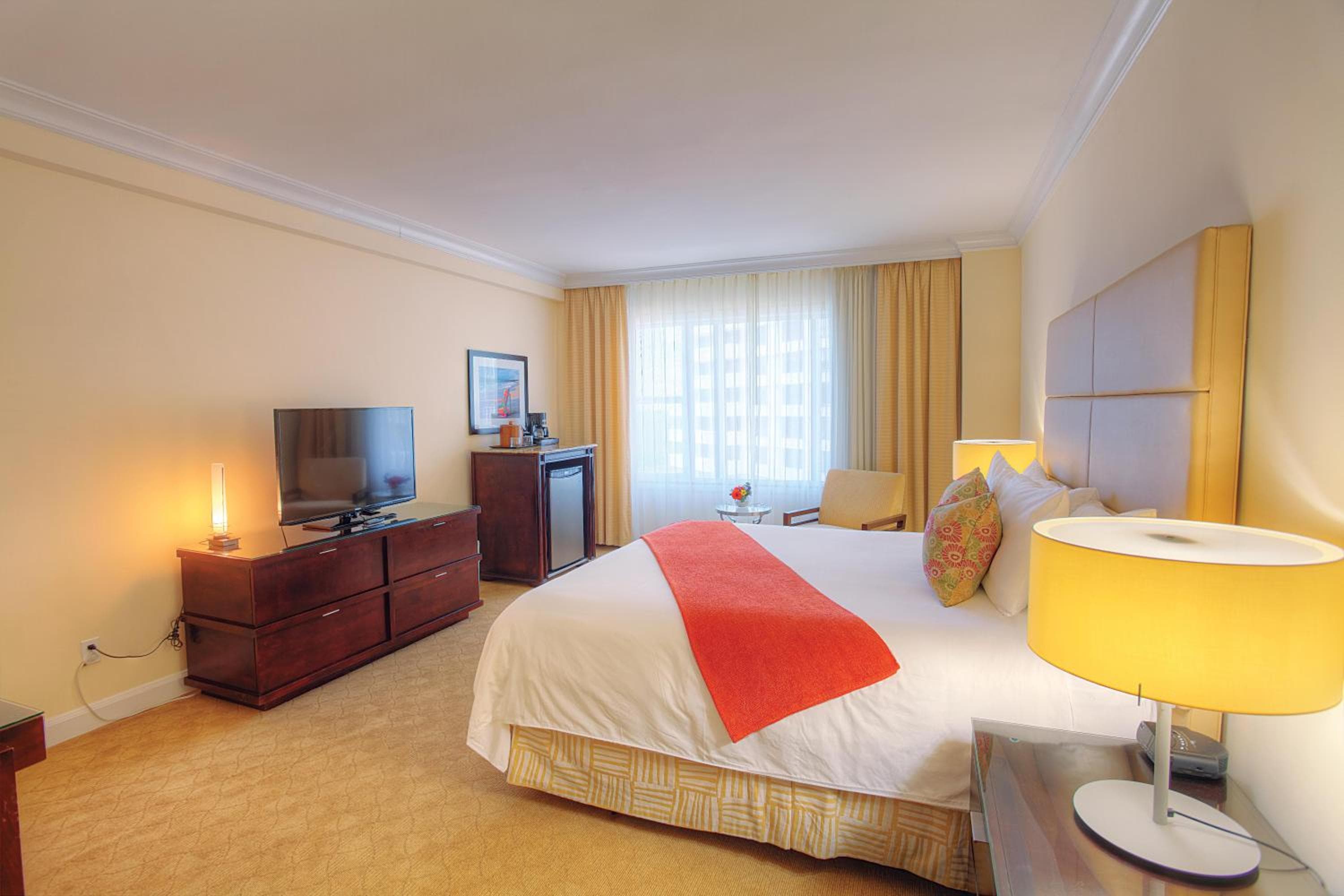 Standard King Room with Balcony room photo