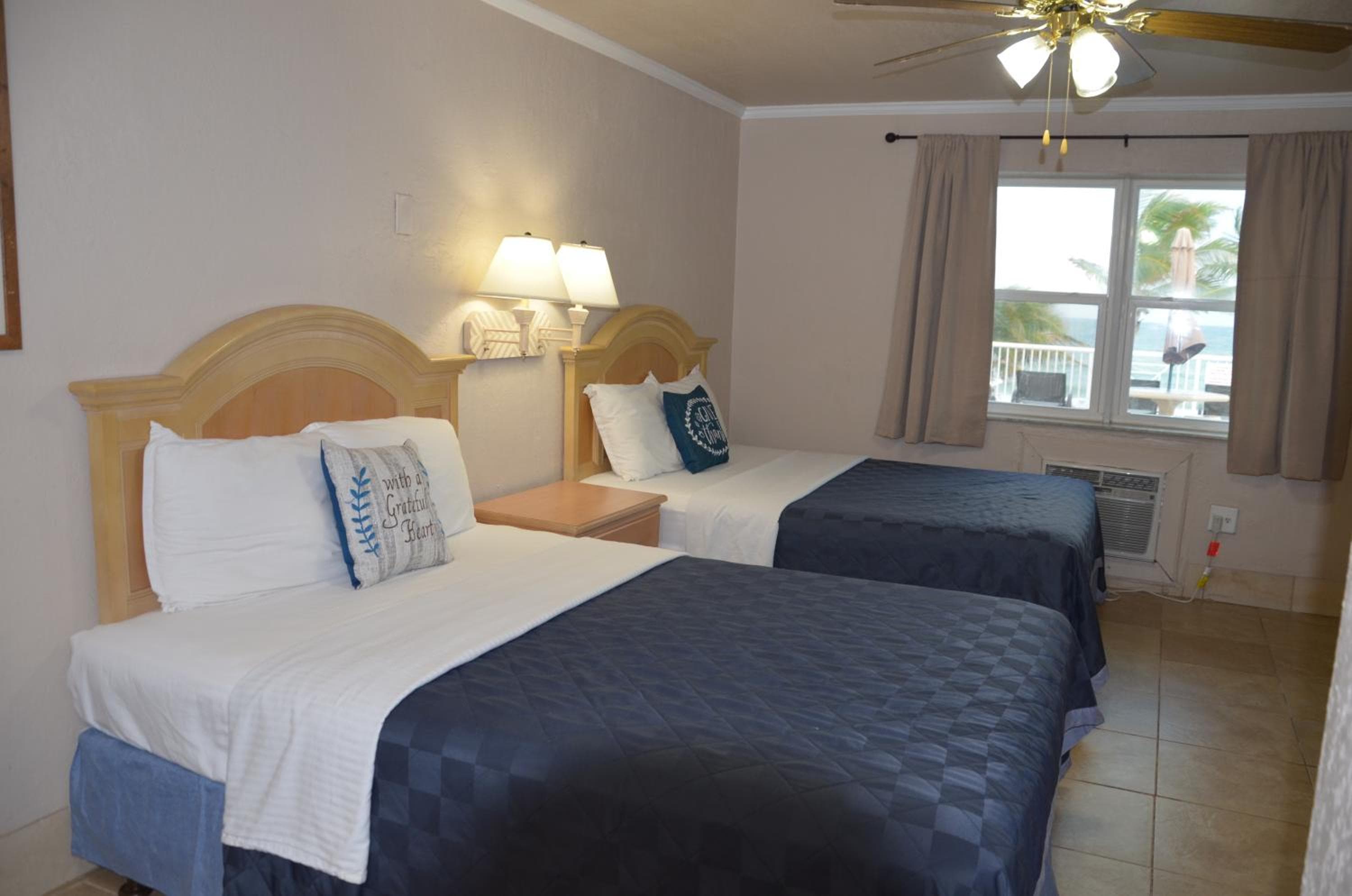 Deluxe Queen Room with Two Queen Beds room photo