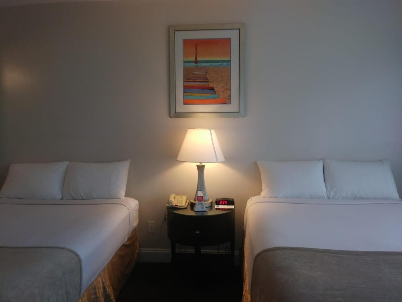 Standard Double Hotel Room with Two Double Beds - Free Parking room photo
