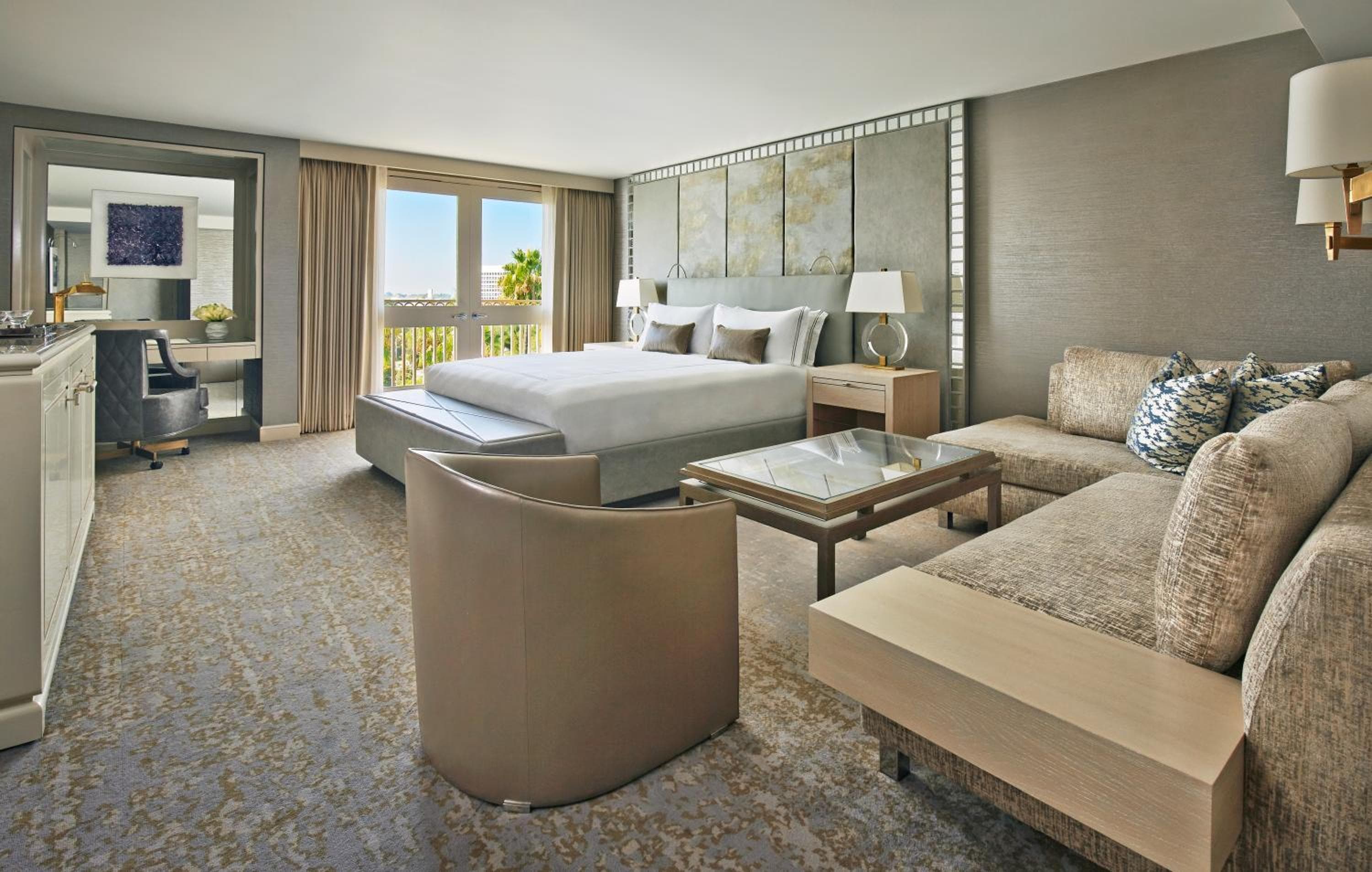 Deluxe Classic Suite room photo