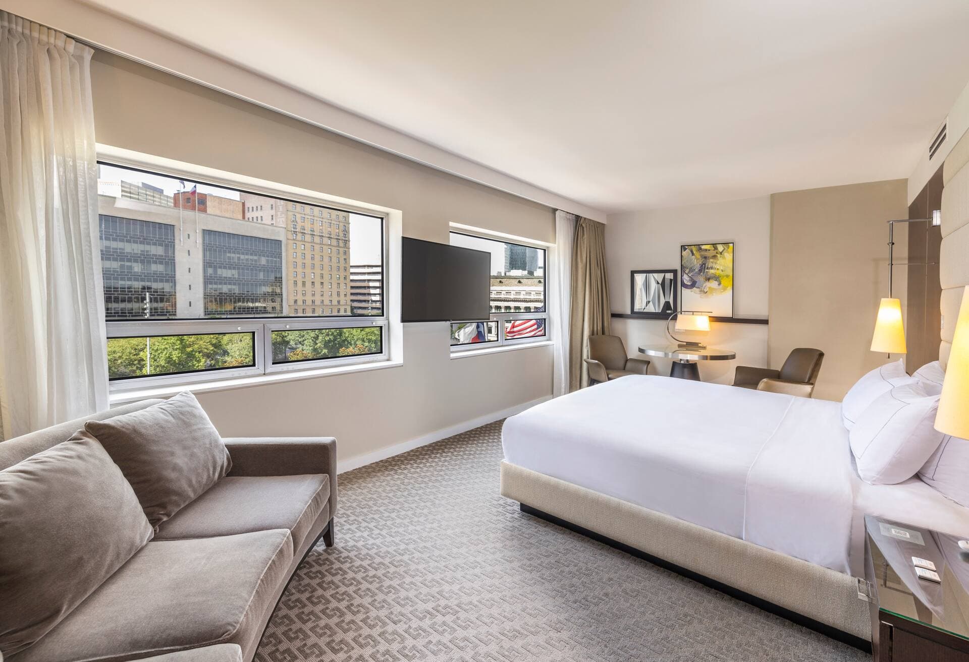 1 King Bed Premium Larger Room room photo