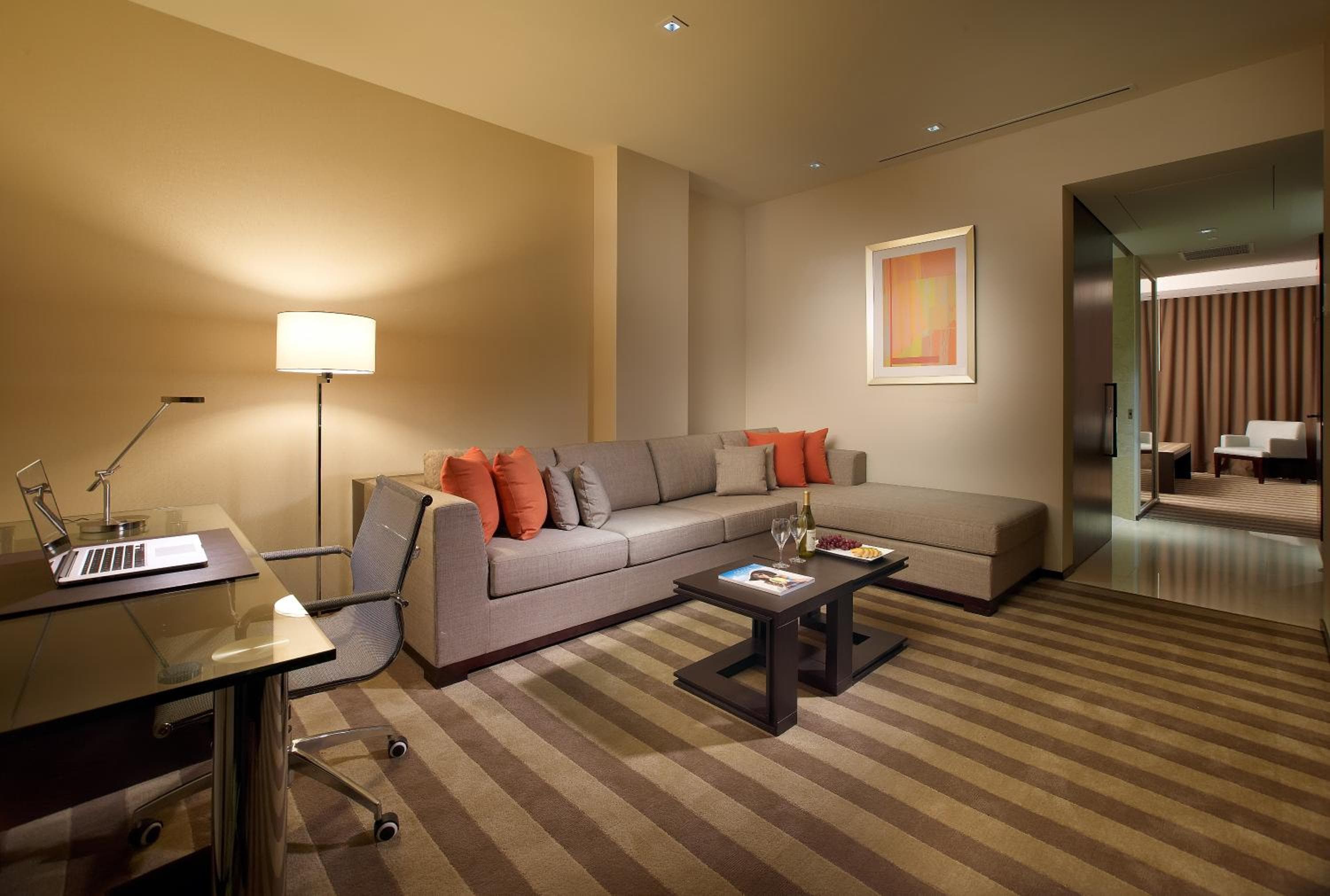 Business Suite room photo