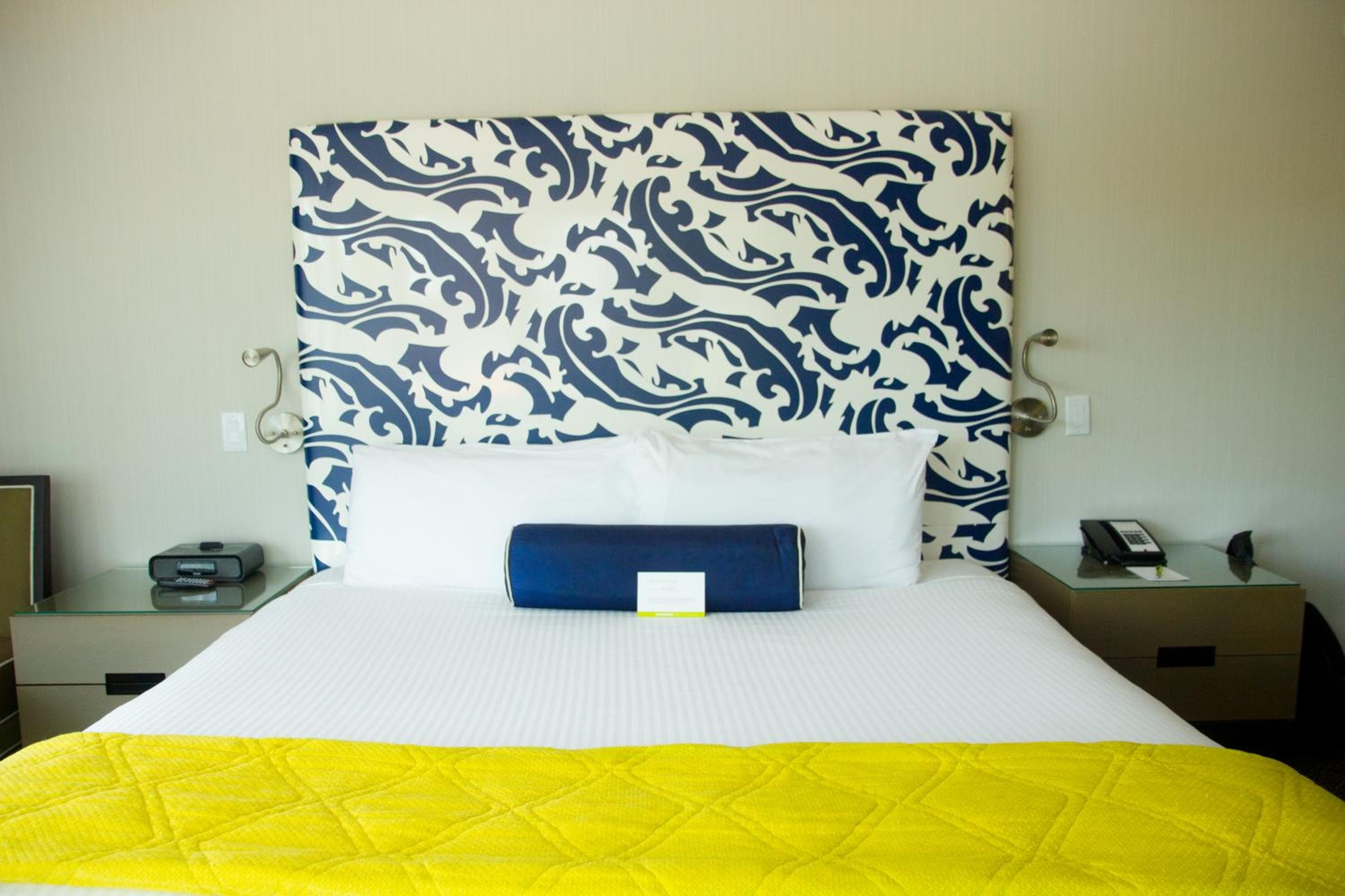 Superior King Room room photo