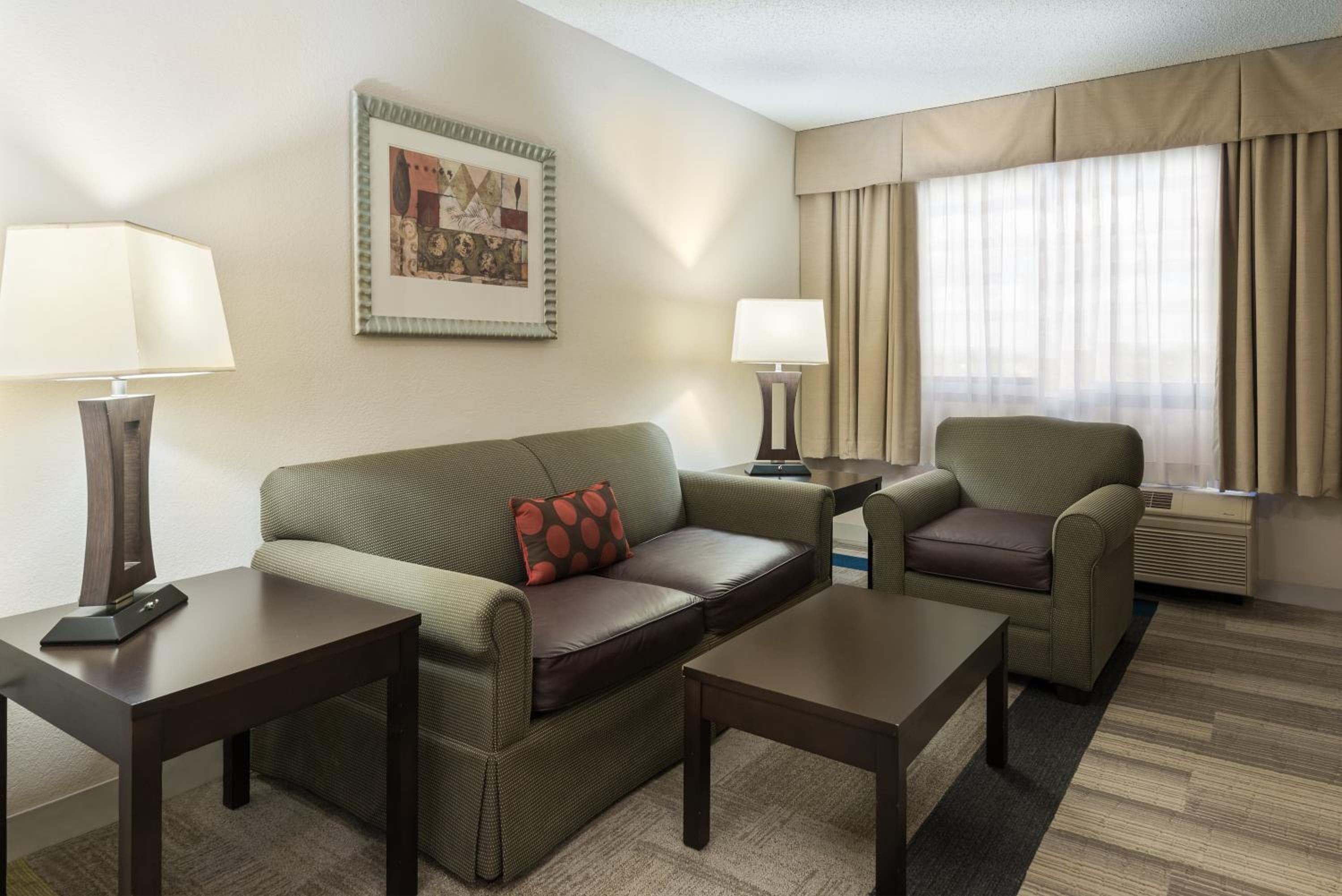 Double Suite with Roll-In Shower - Disability Access room photo