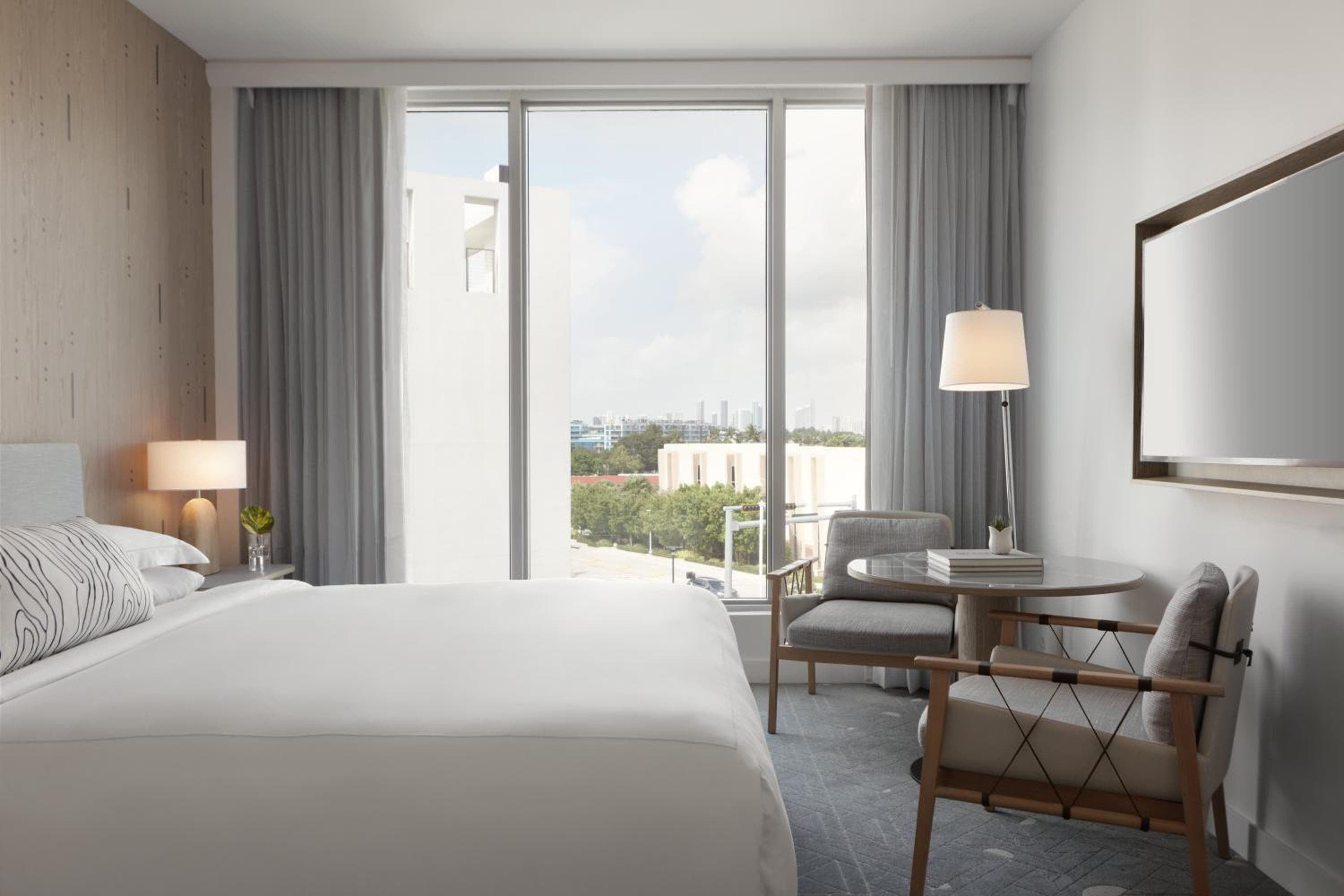 King Room with City View room photo