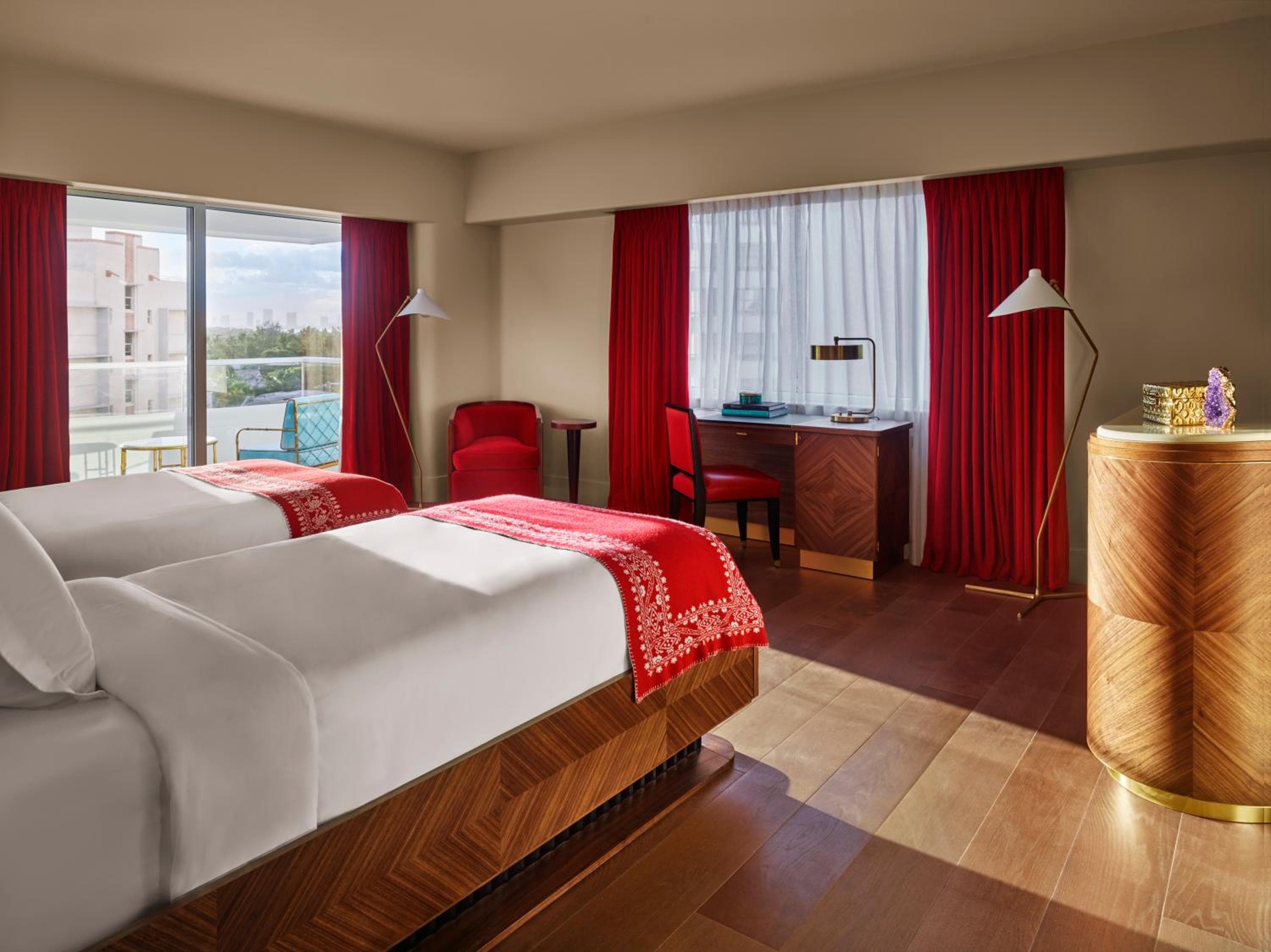 Twin Room with Bay View room photo
