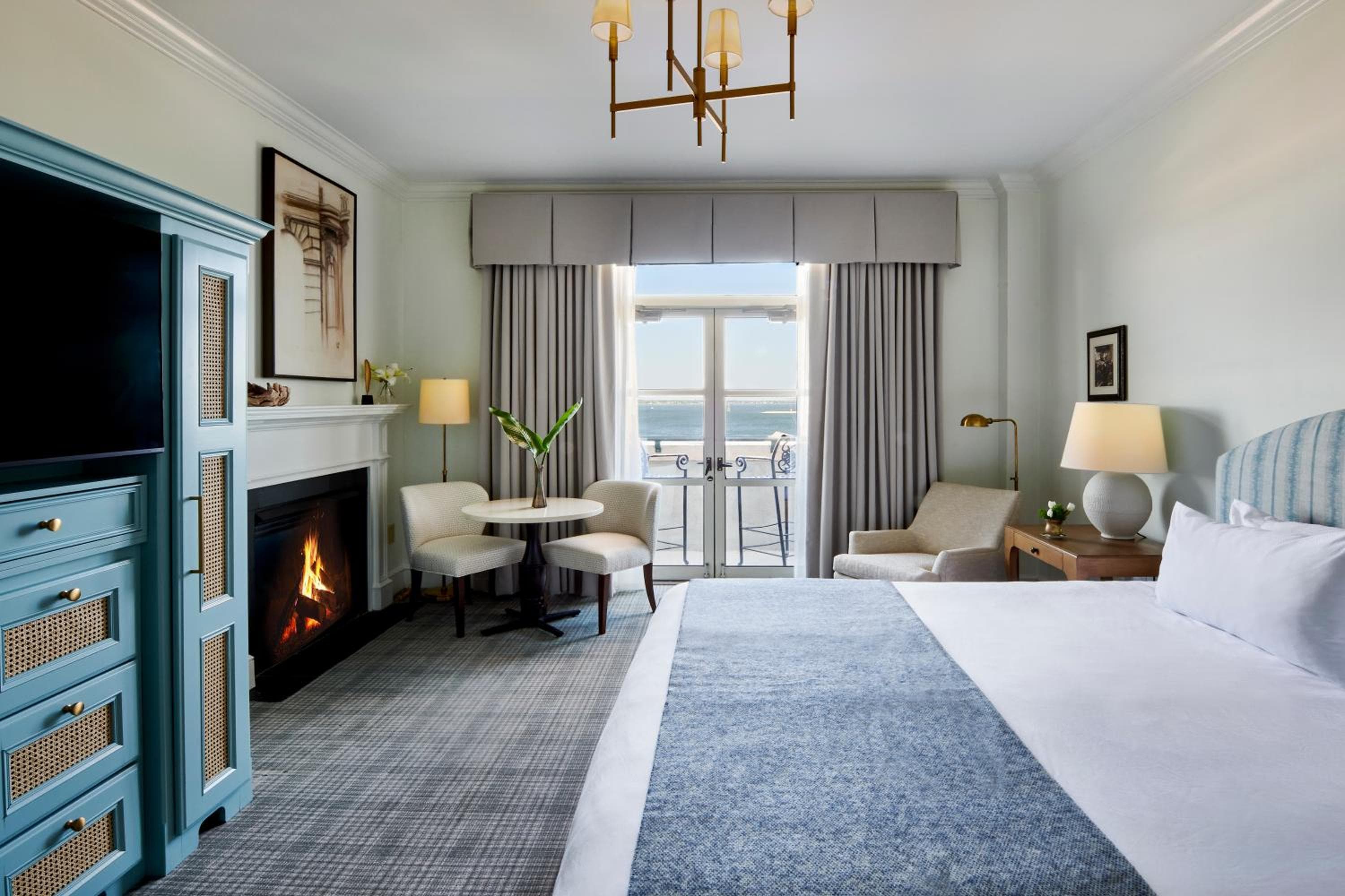 Premium King Balcony room photo