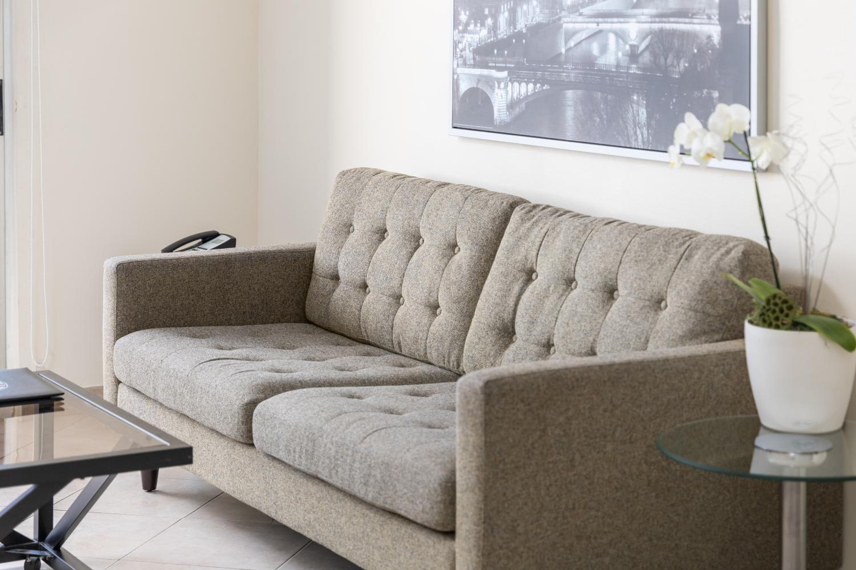 Standard One Bedroom Suite with Balcony room photo