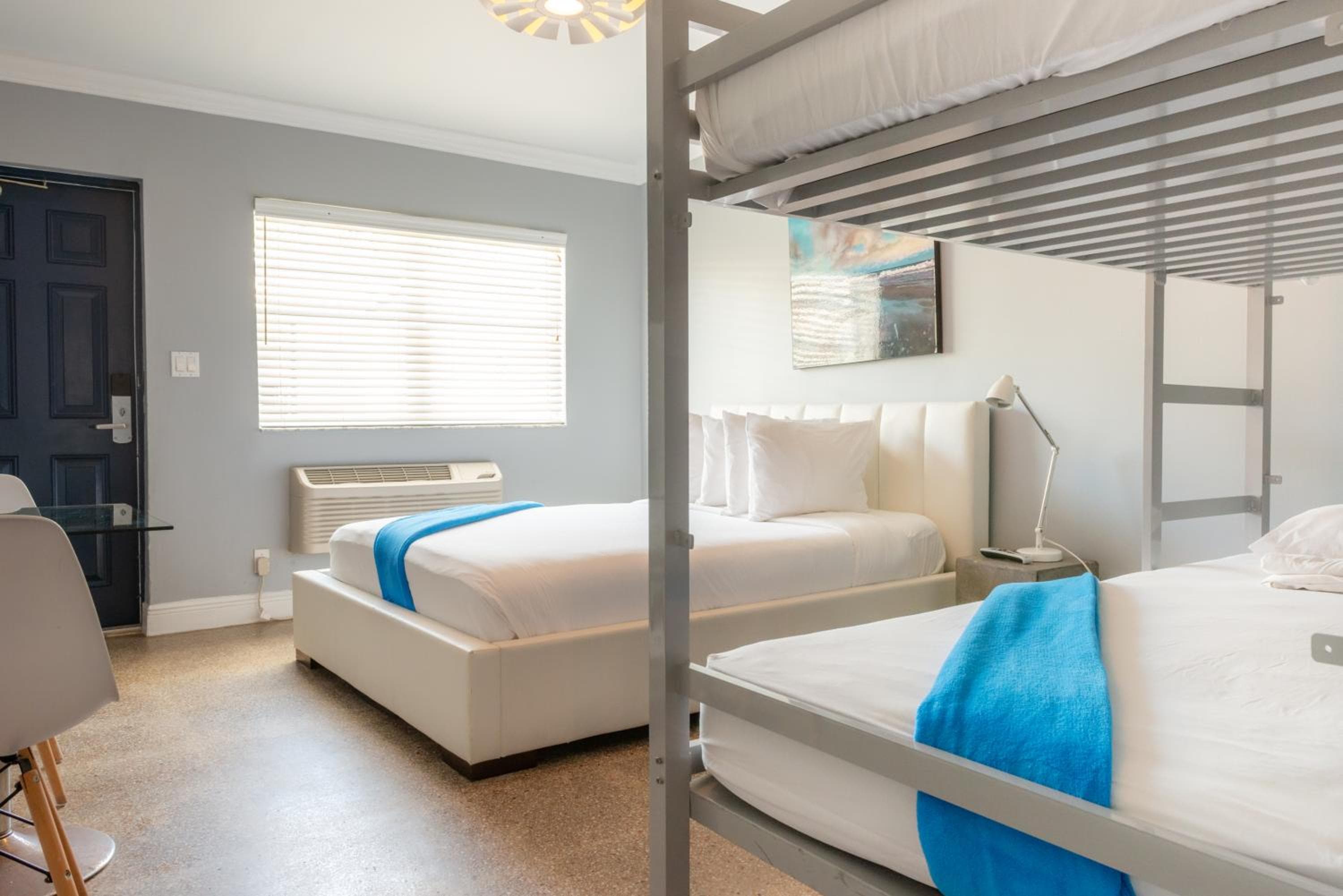 One Bedroom Queen Suite room photo