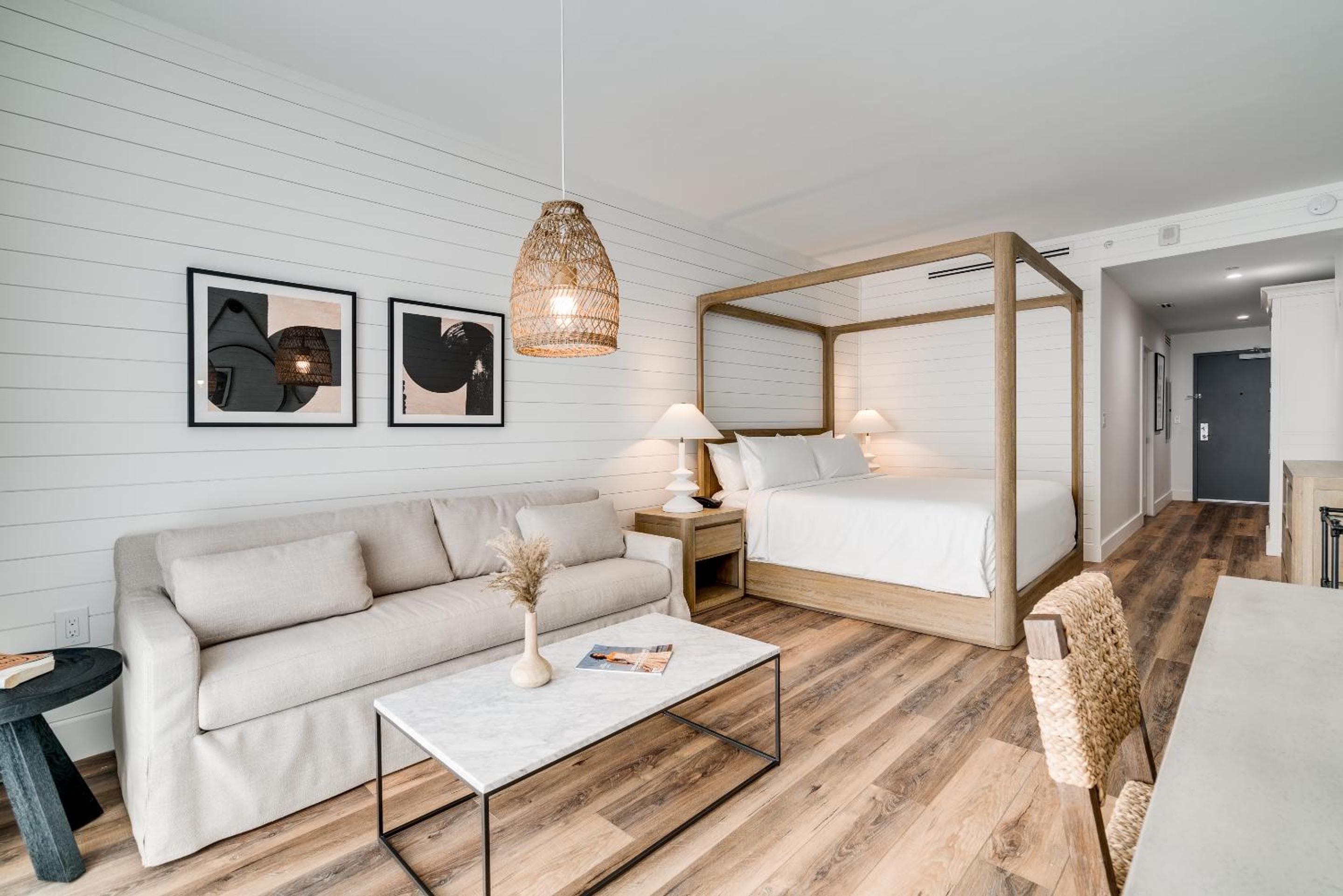 Penthouse Superior King Bedroom room photo