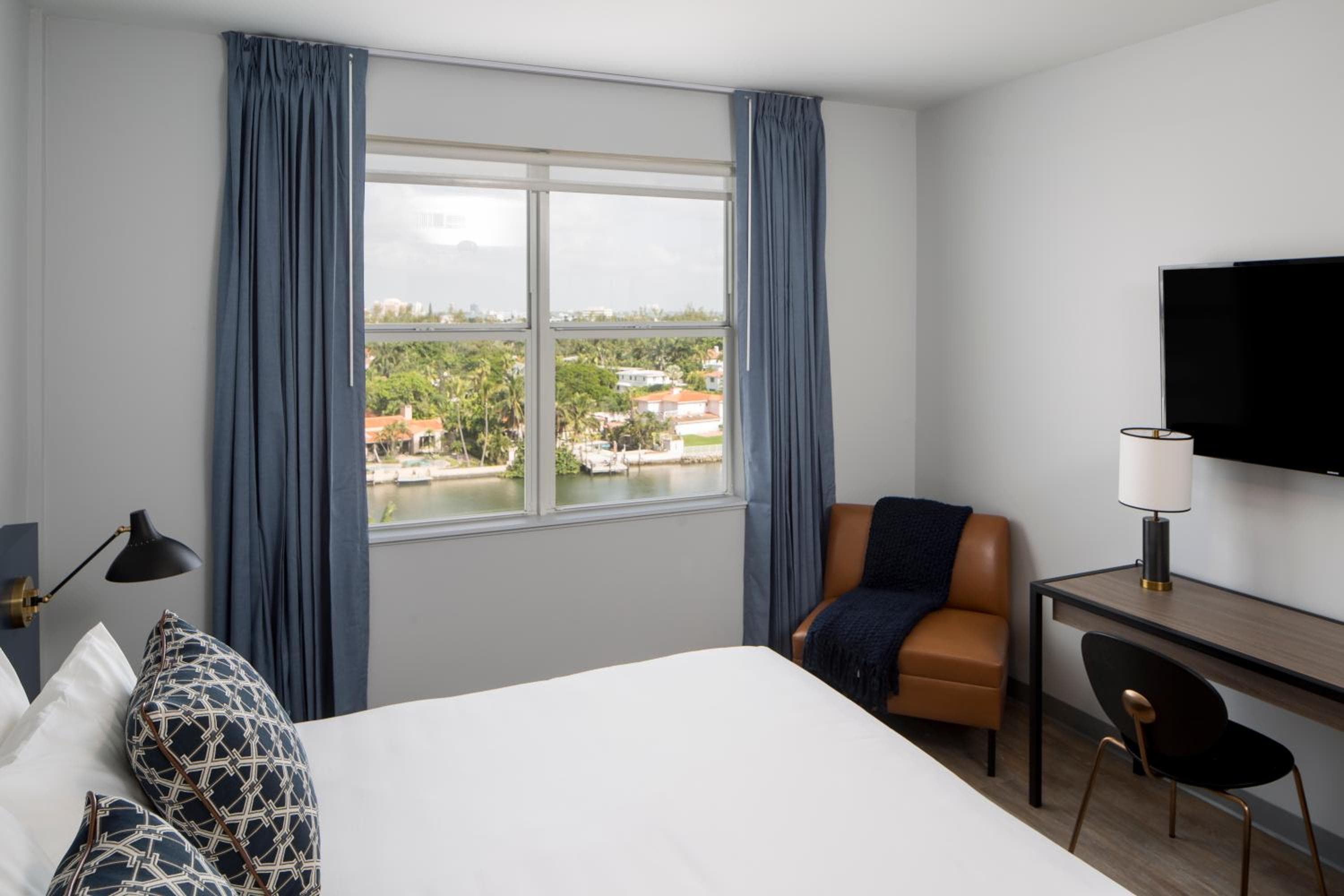 Deluxe King City View room photo