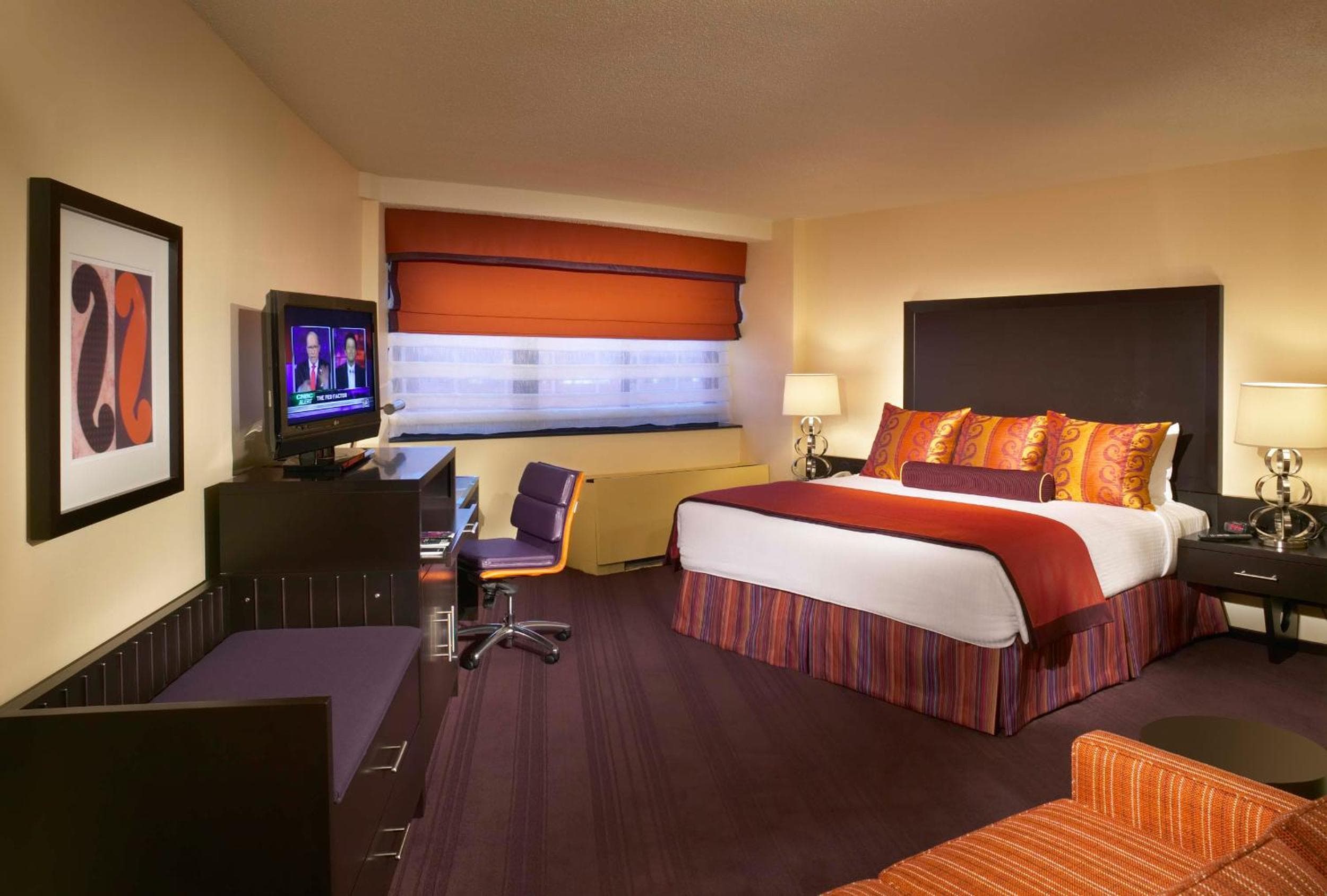 Deluxe King Room room photo