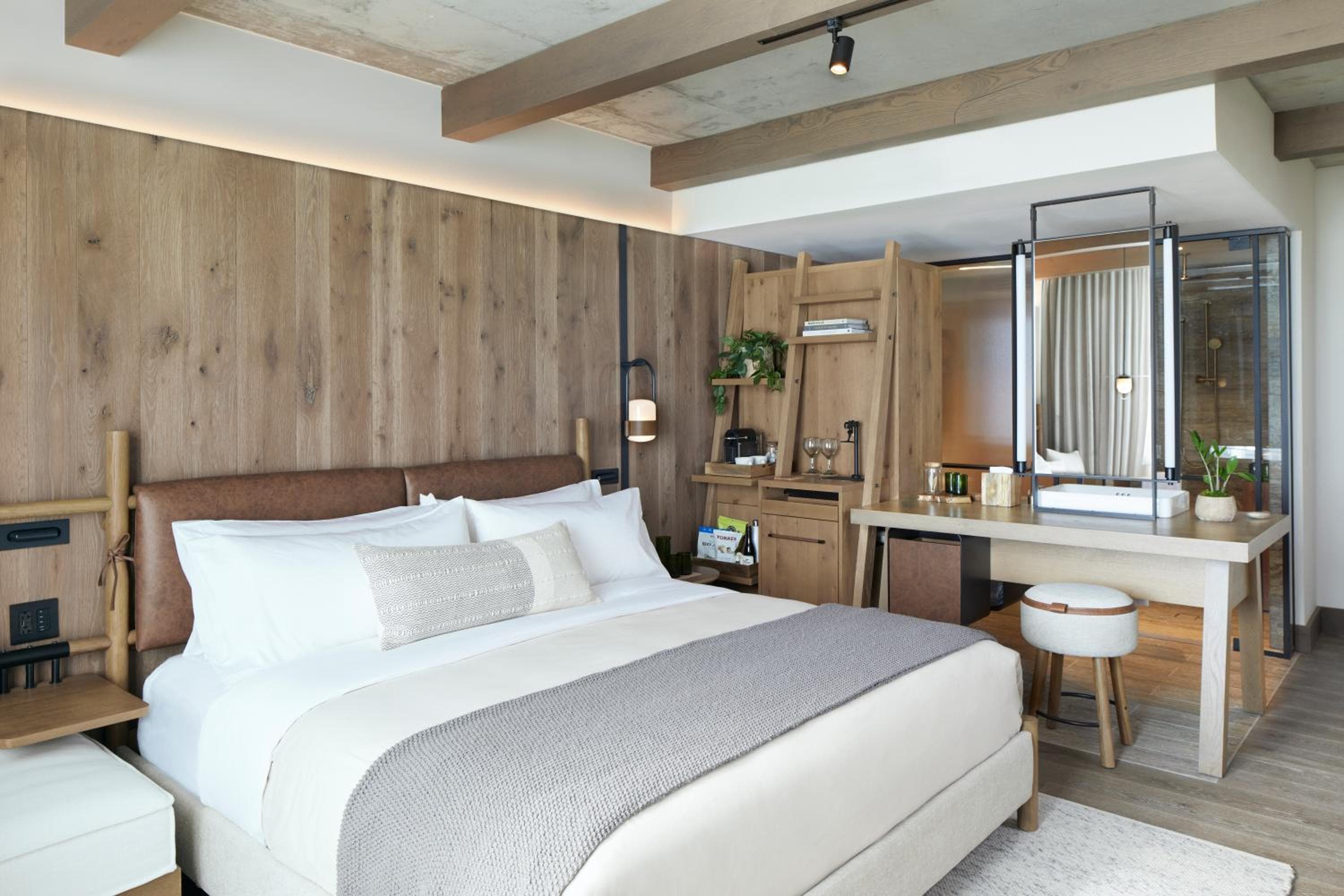 Standard King Room room photo