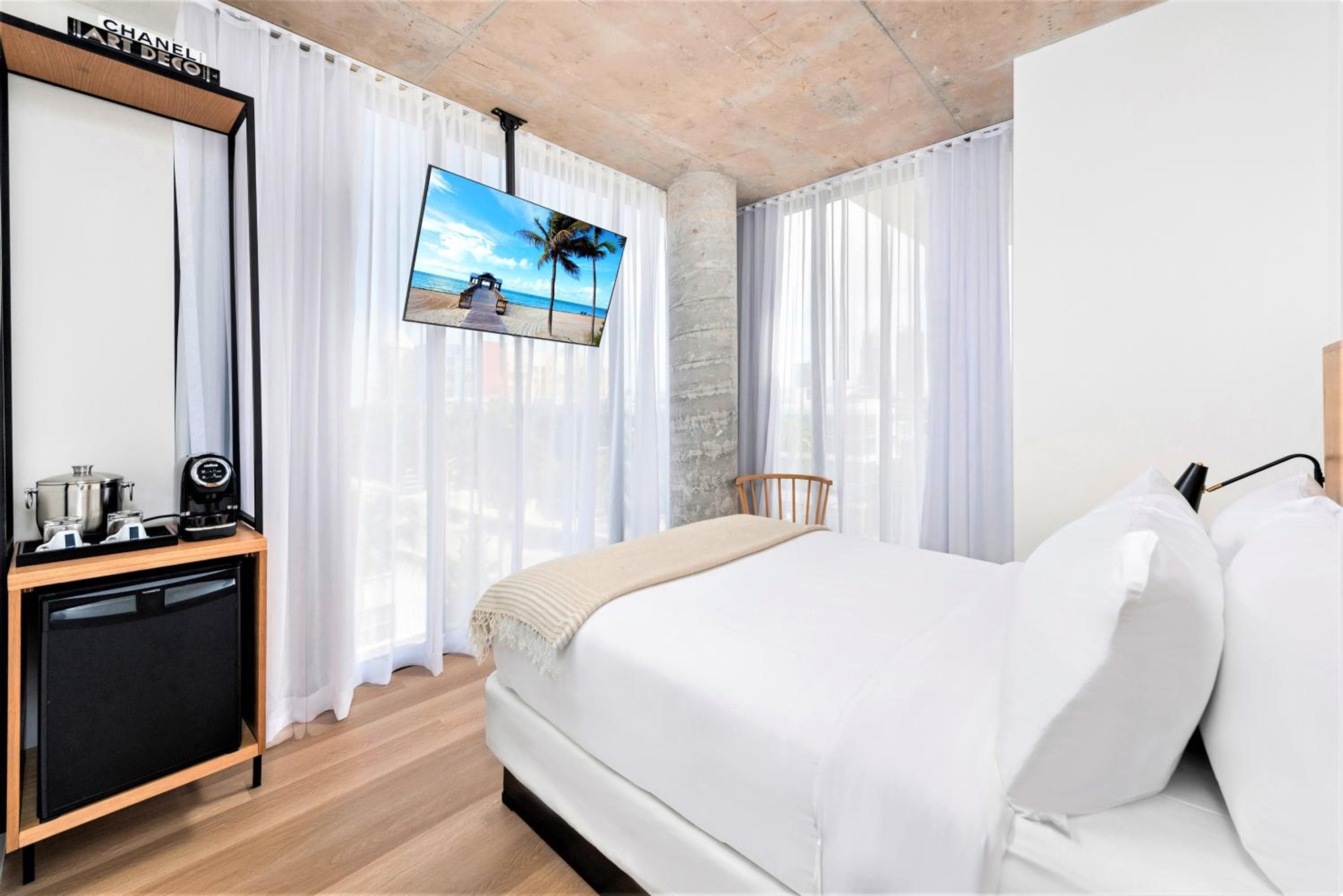 Standard King Room room photo