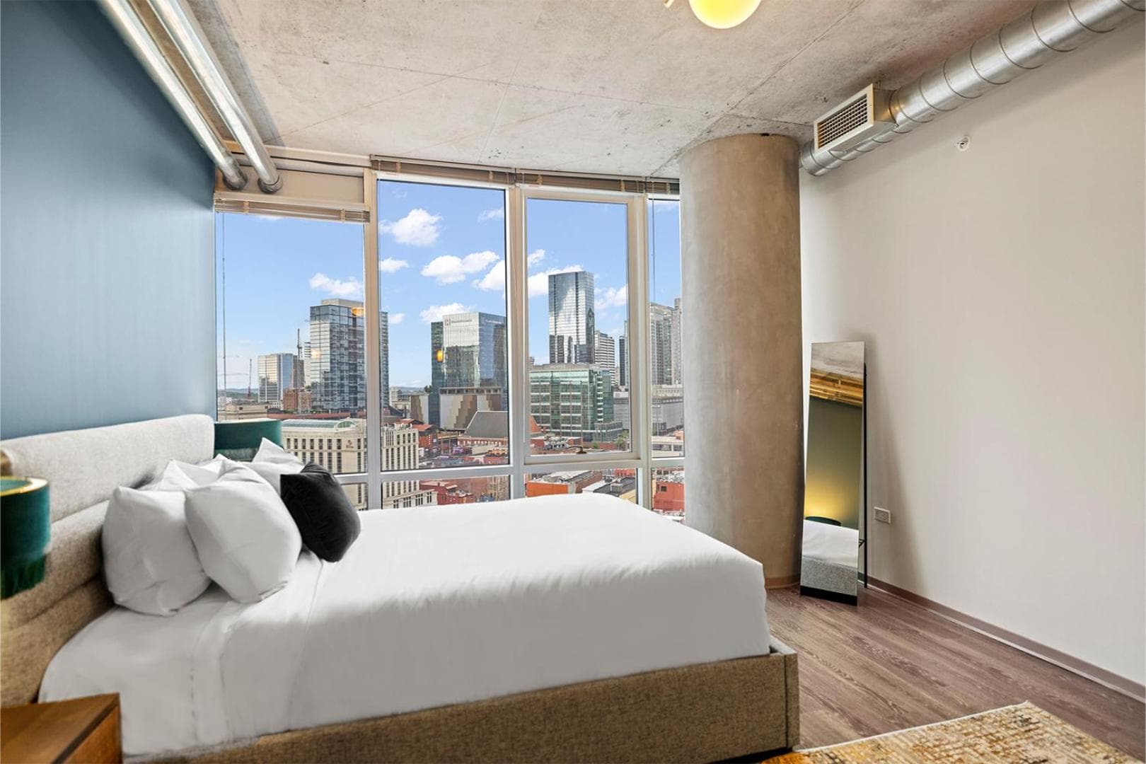 Studio Sky room photo