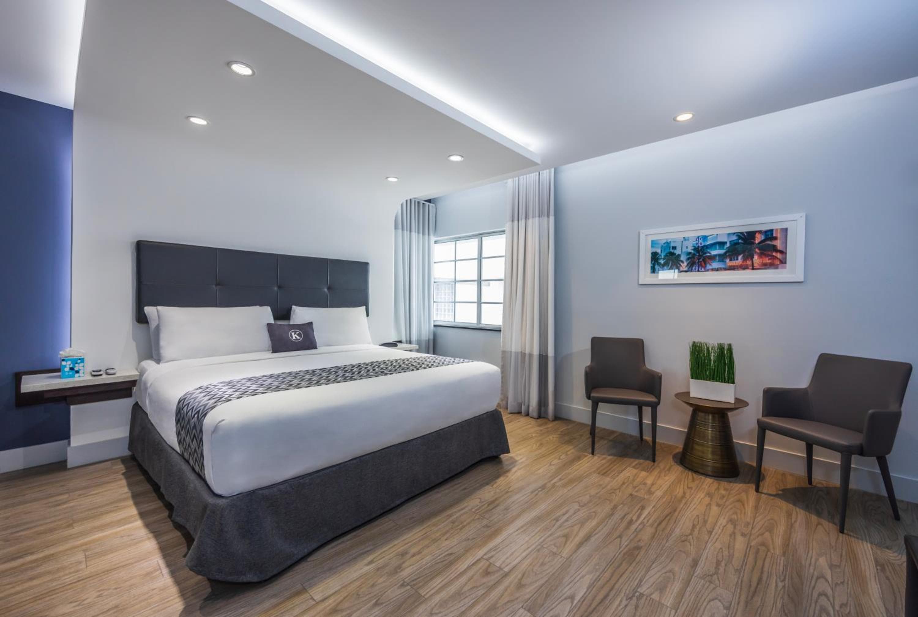 Deluxe King Room room photo
