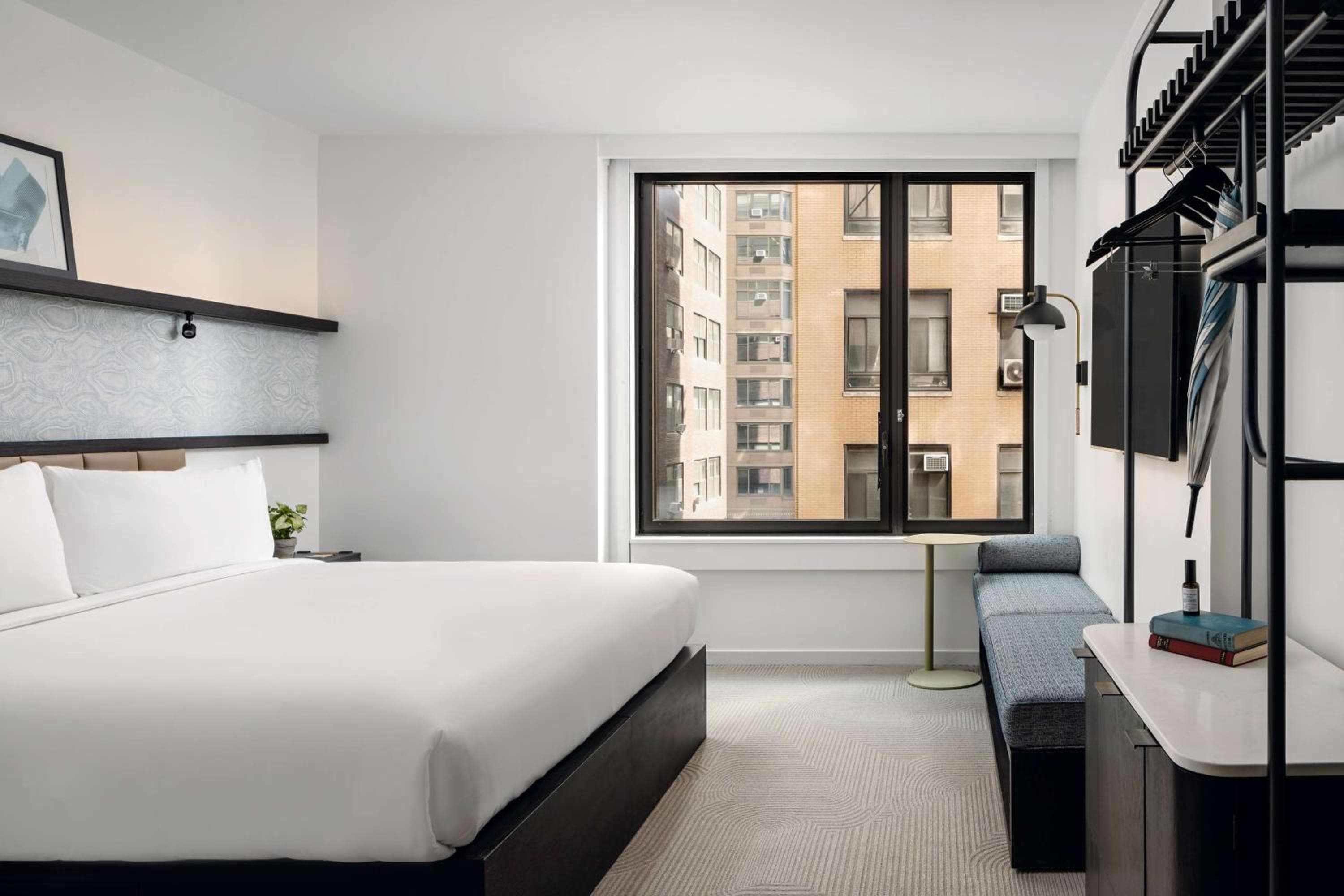 Accessible King room photo