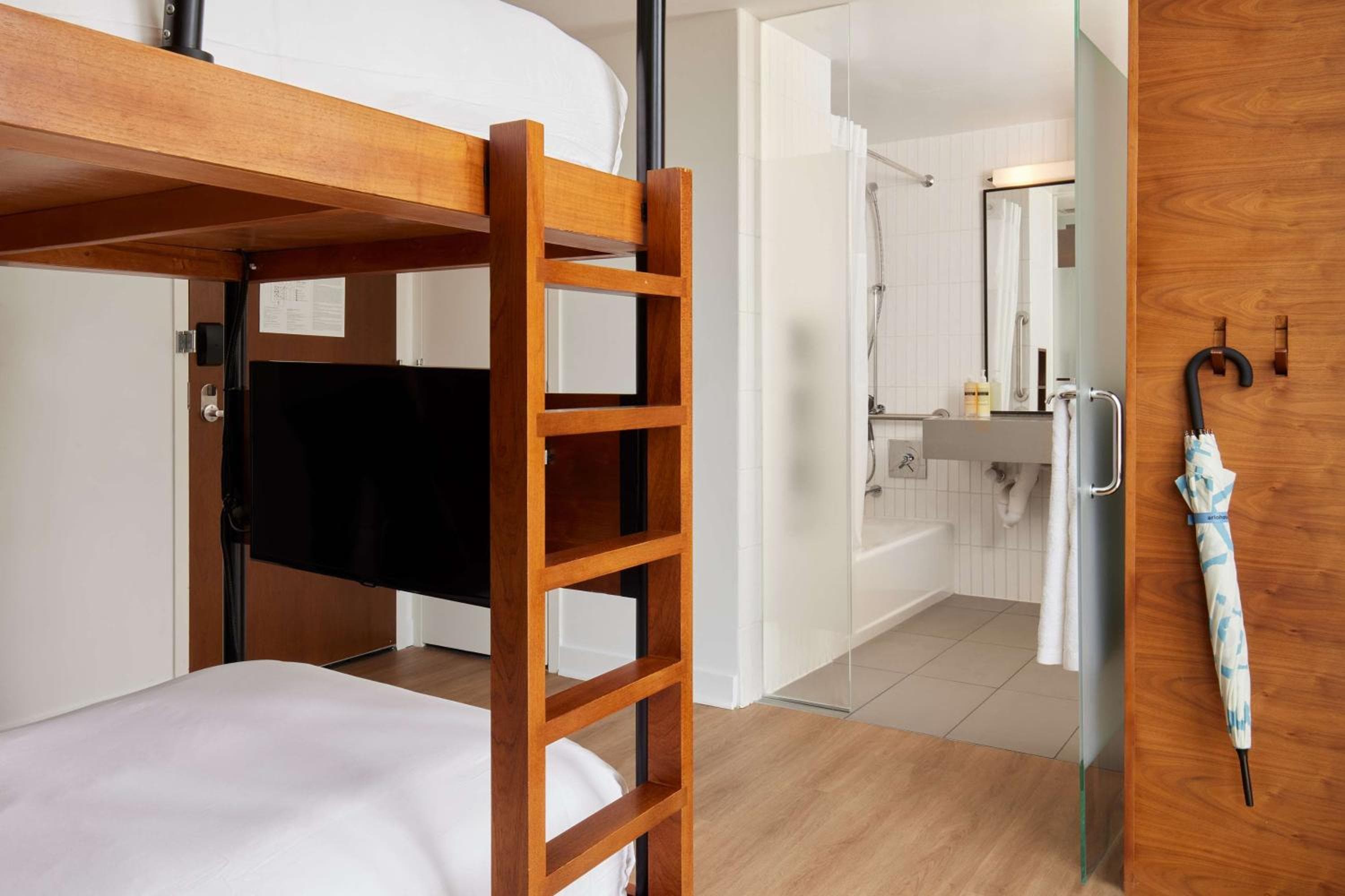 Accessible Bunk room photo