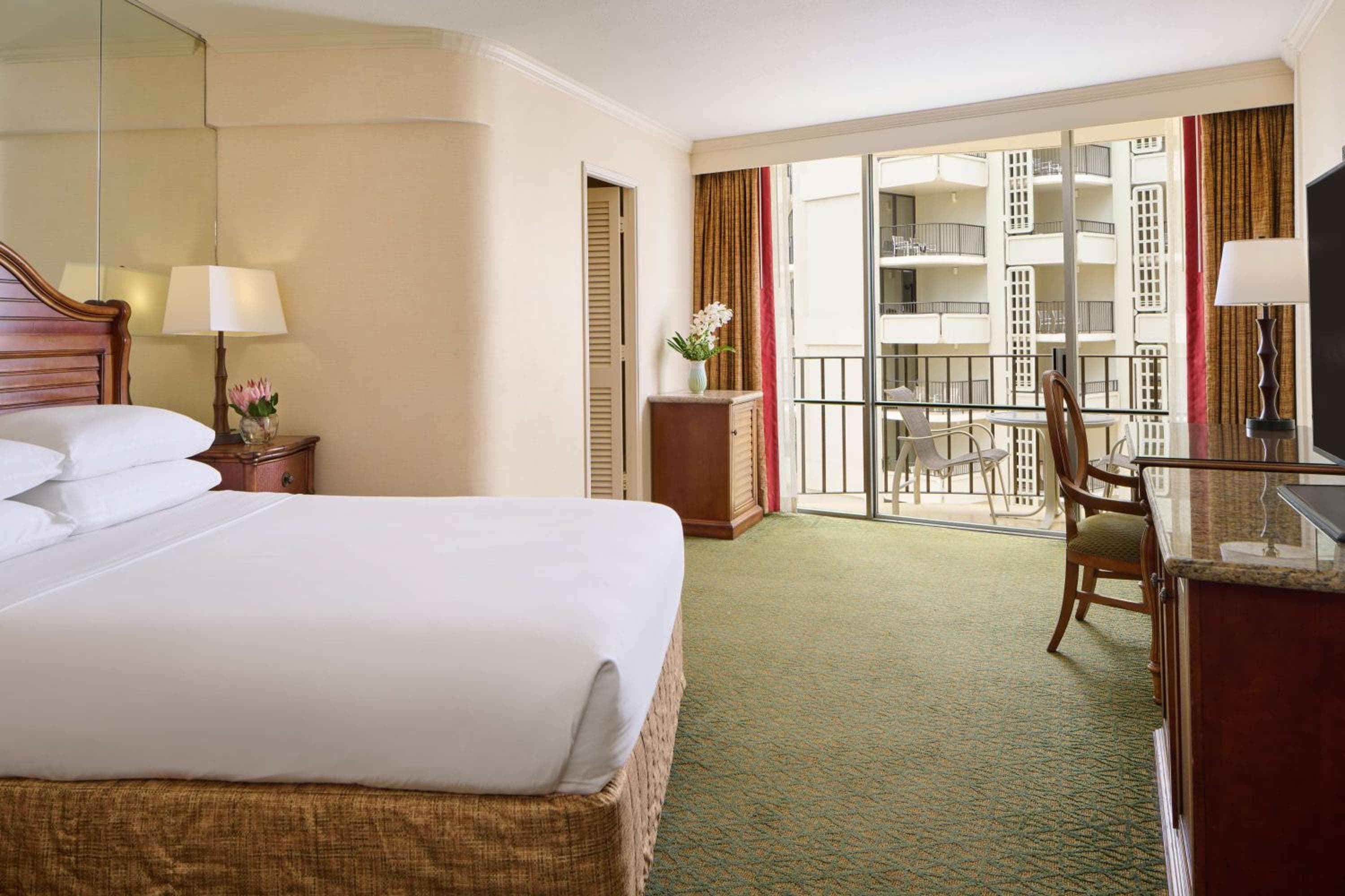 City View 1 Queen Bed room photo
