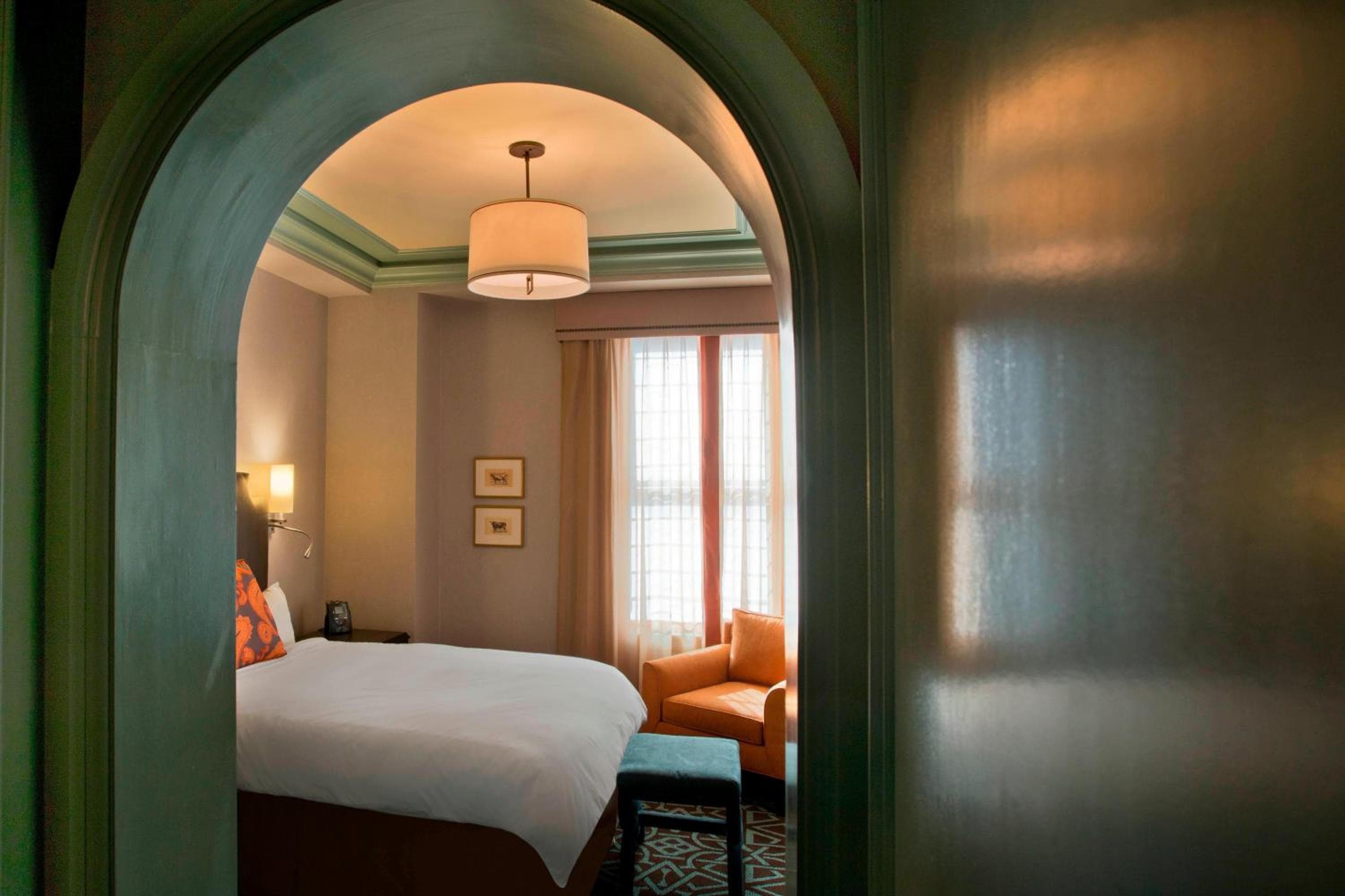 Queen Room room photo
