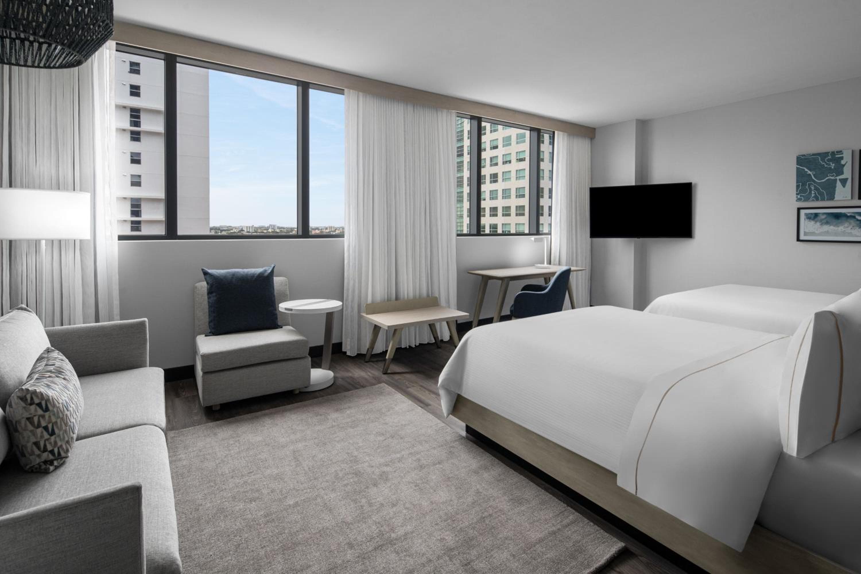 Studio with Two Queen Beds and City View room photo