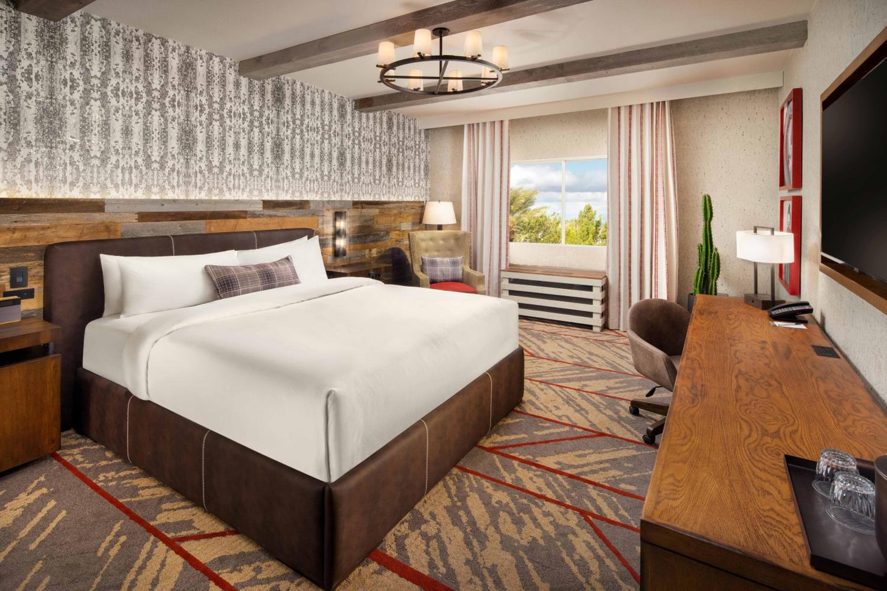 Lodge King room photo