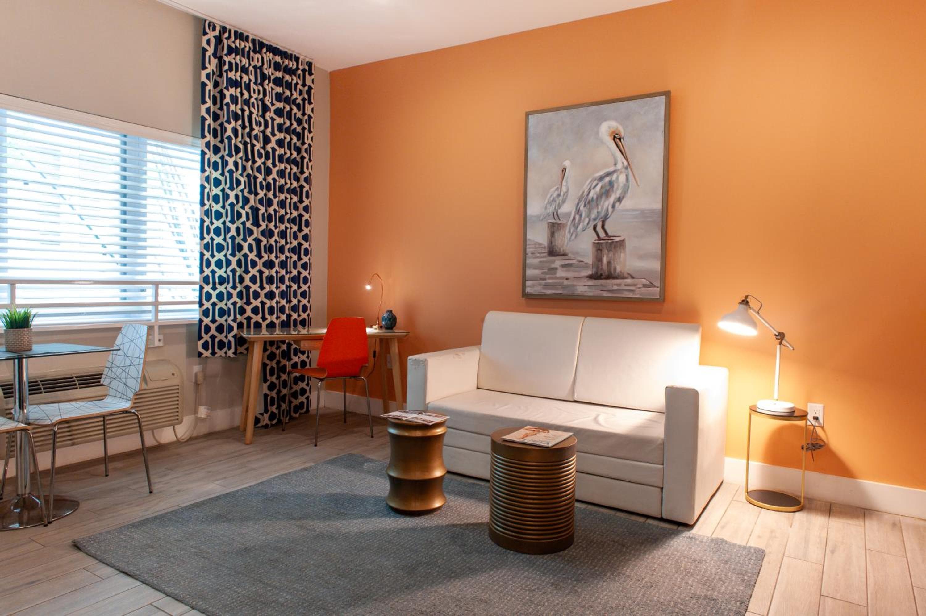 One Bedroom Queen Suite room photo
