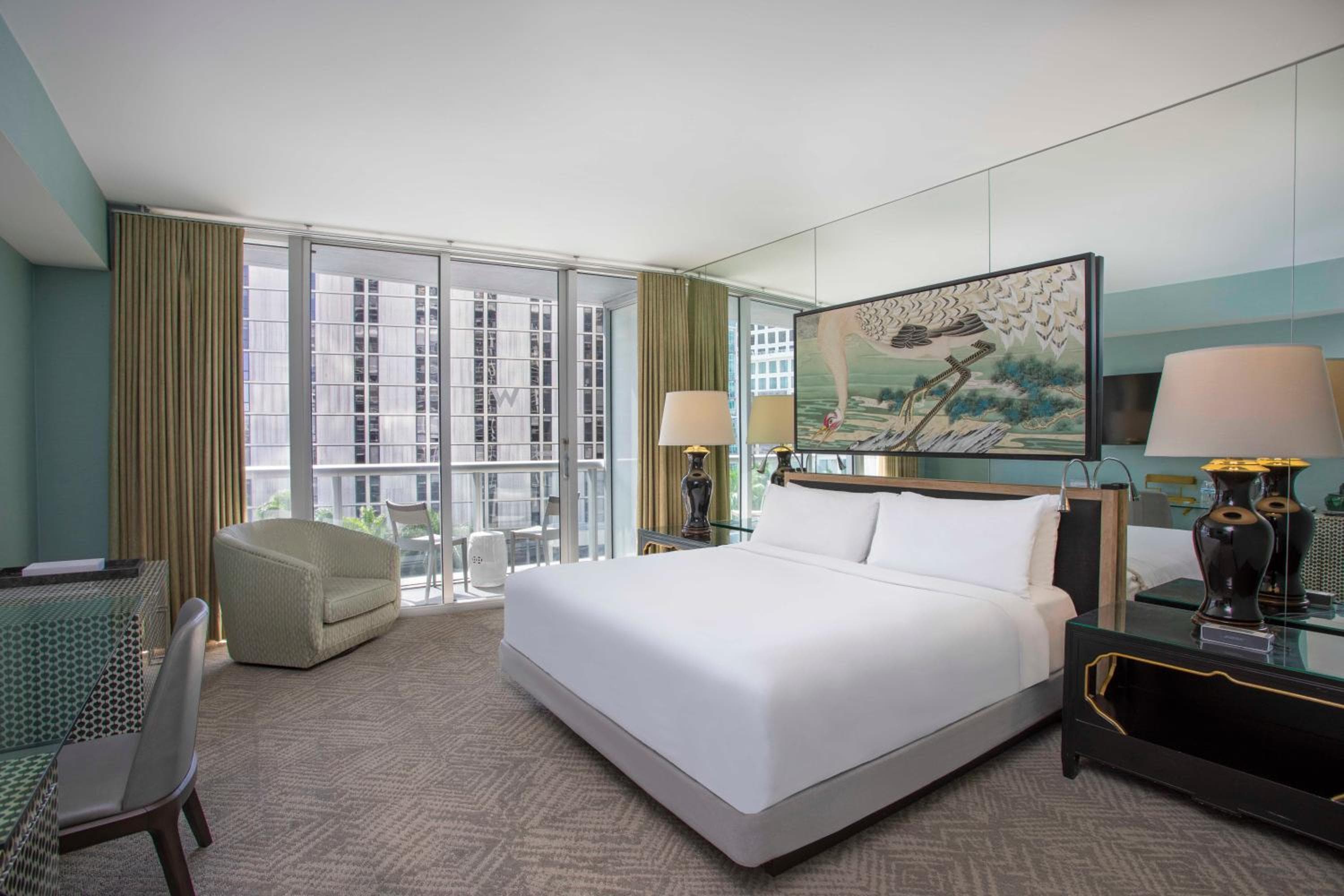 Deluxe King Room with Balcony room photo