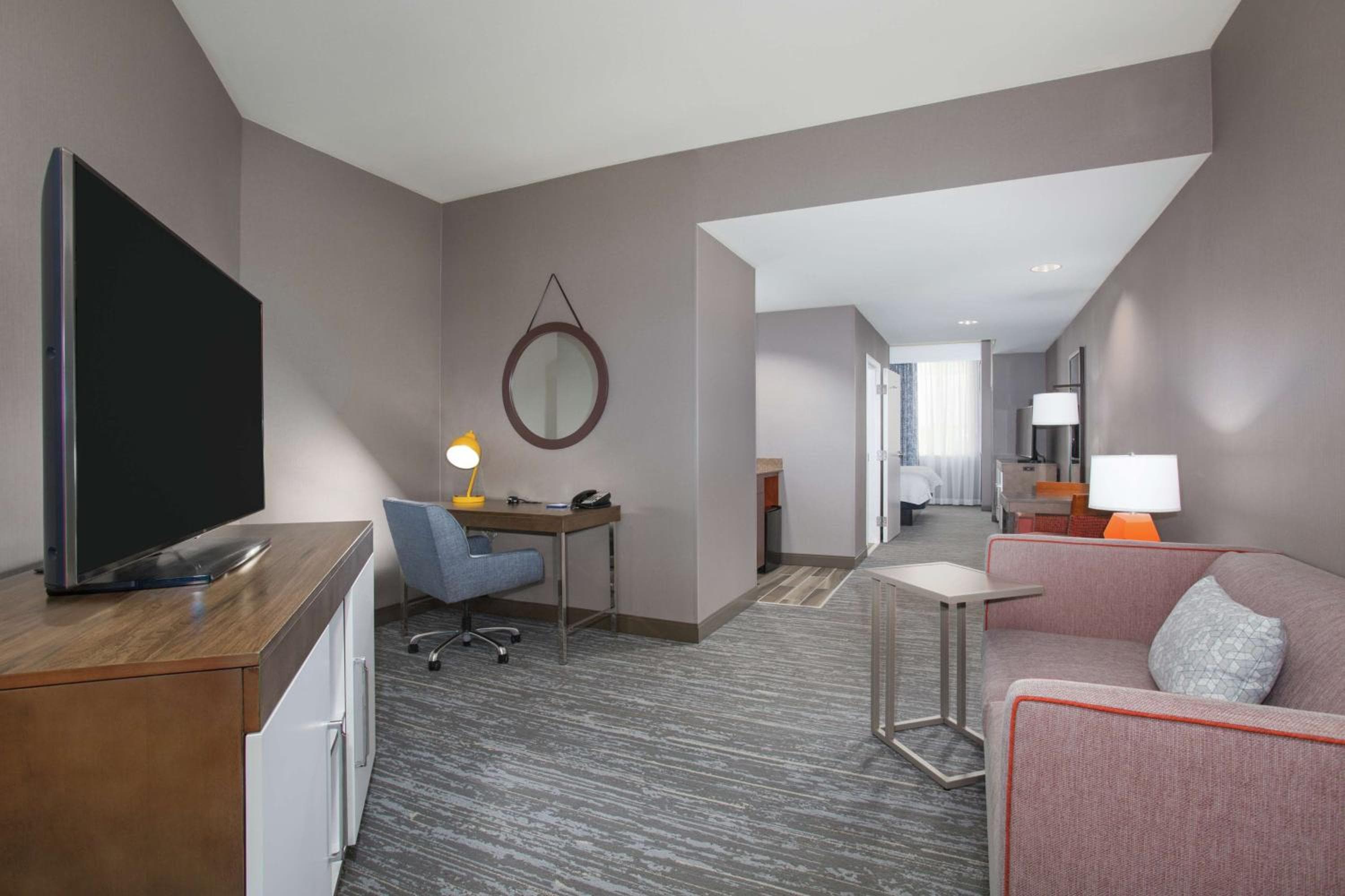King Studio Suite with Sofa Bed - Non-Smoking room photo