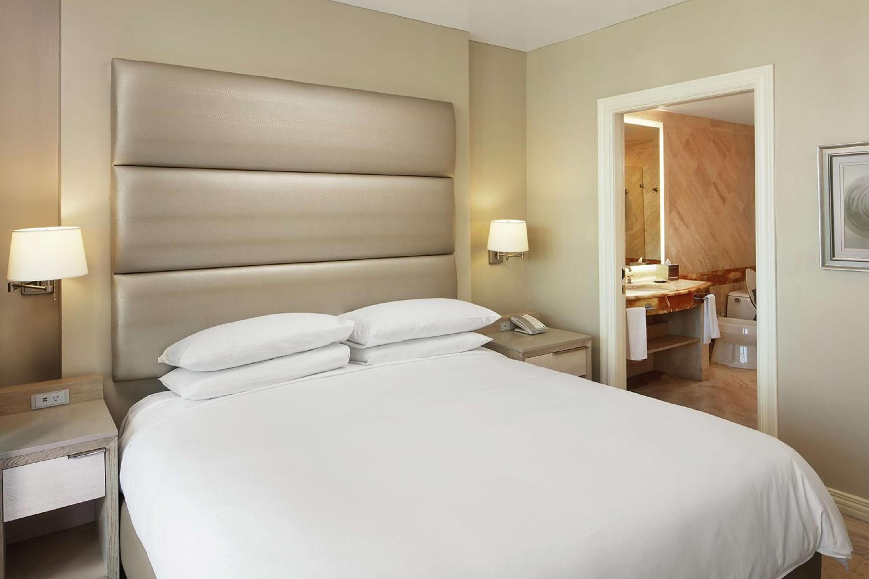 King Studio with City View room photo