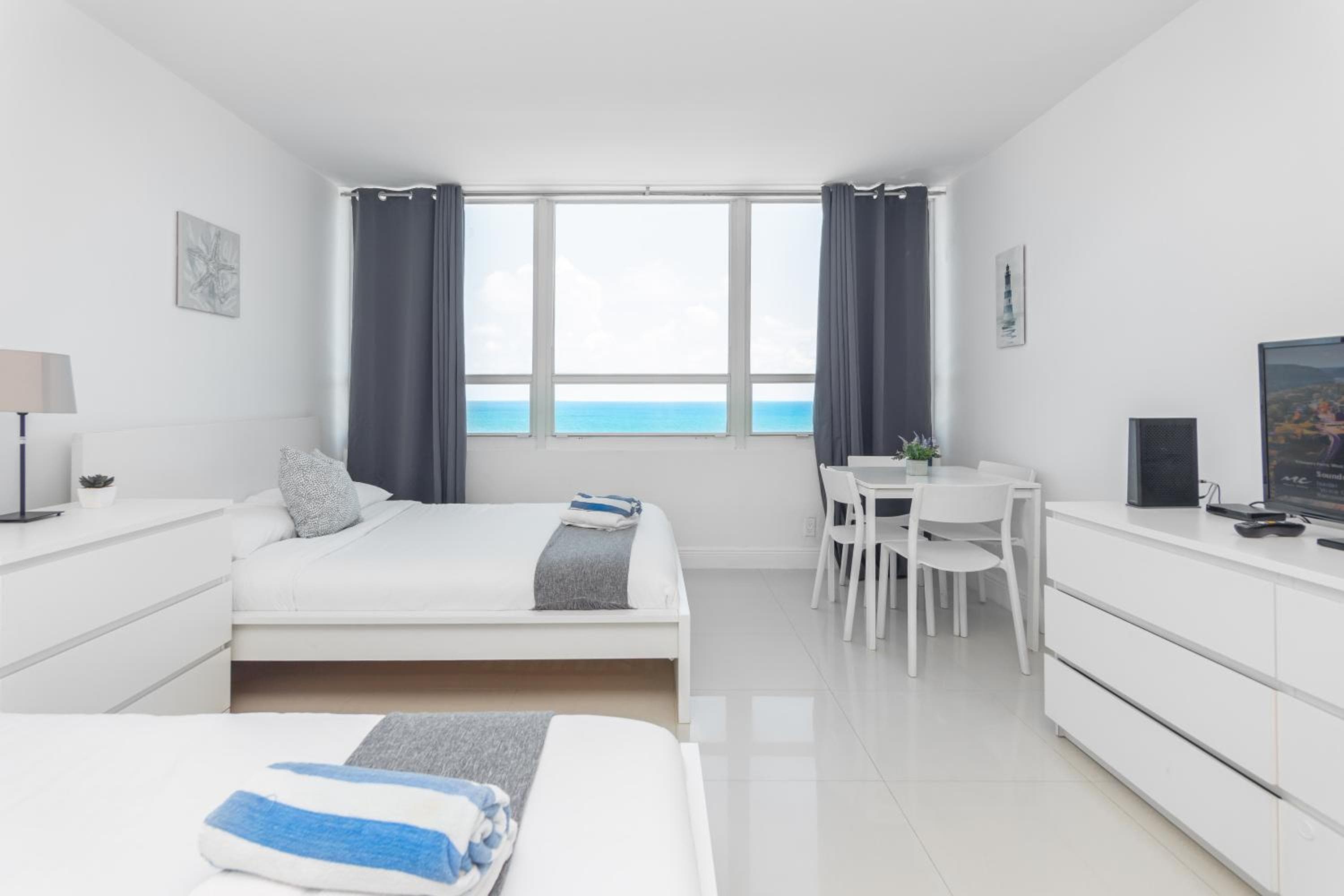 Studio with Sea View room photo