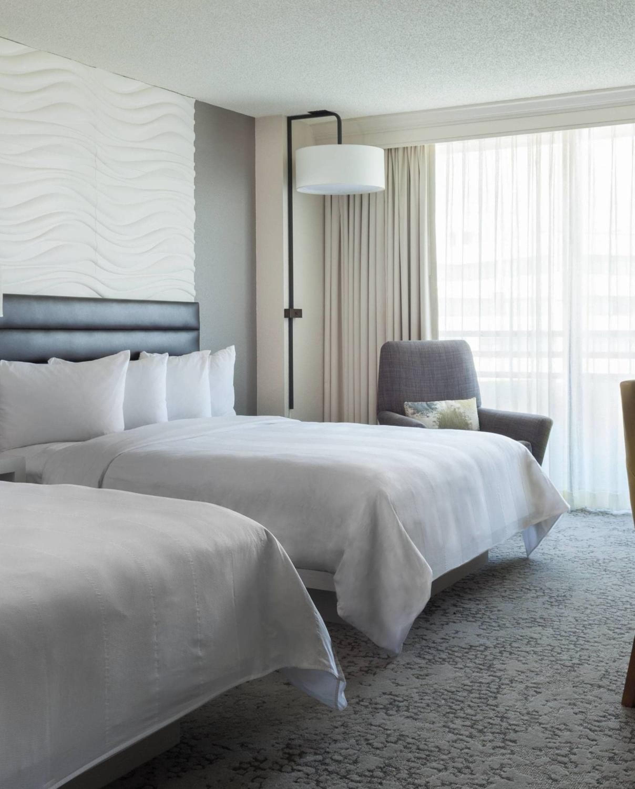 Guest room, 2 Queen beds room photo