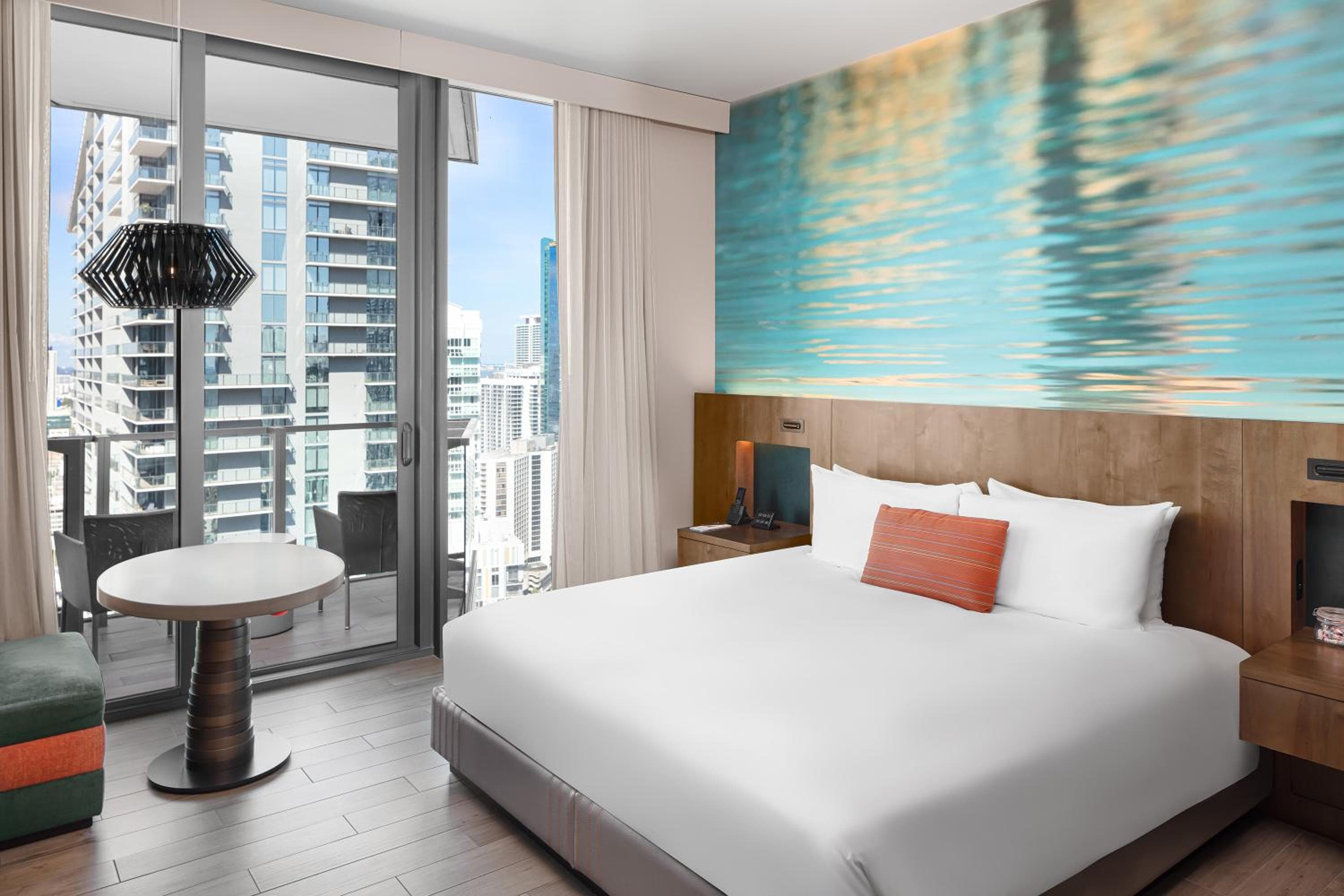 Urban King Room room photo