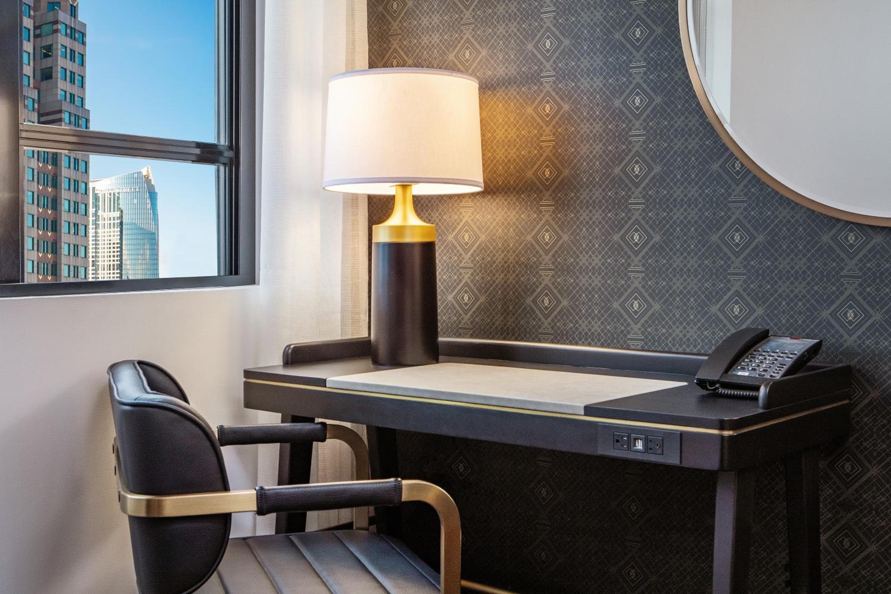 Deluxe Double Queen - Accessible room photo
