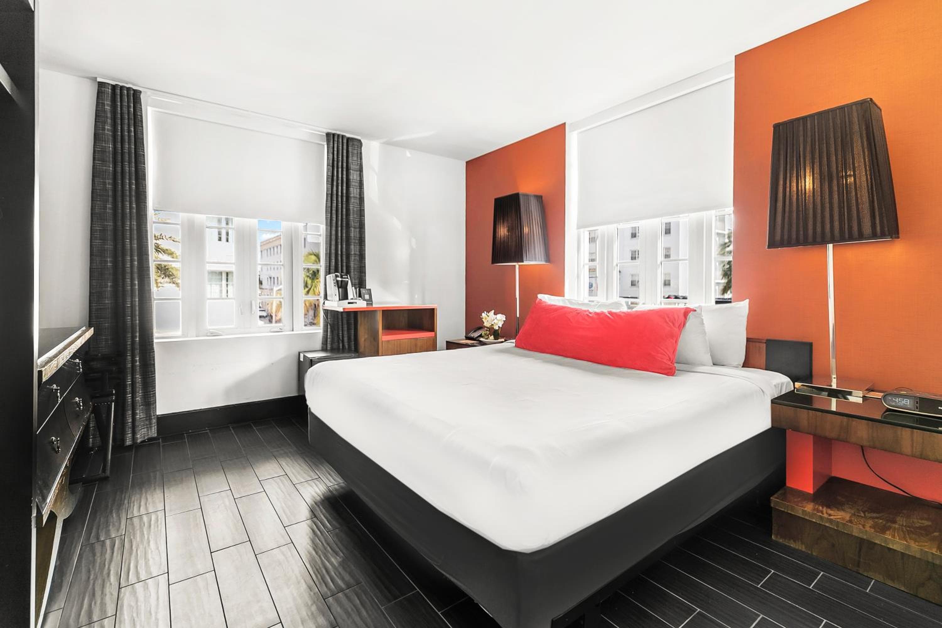 Superior King Room room photo