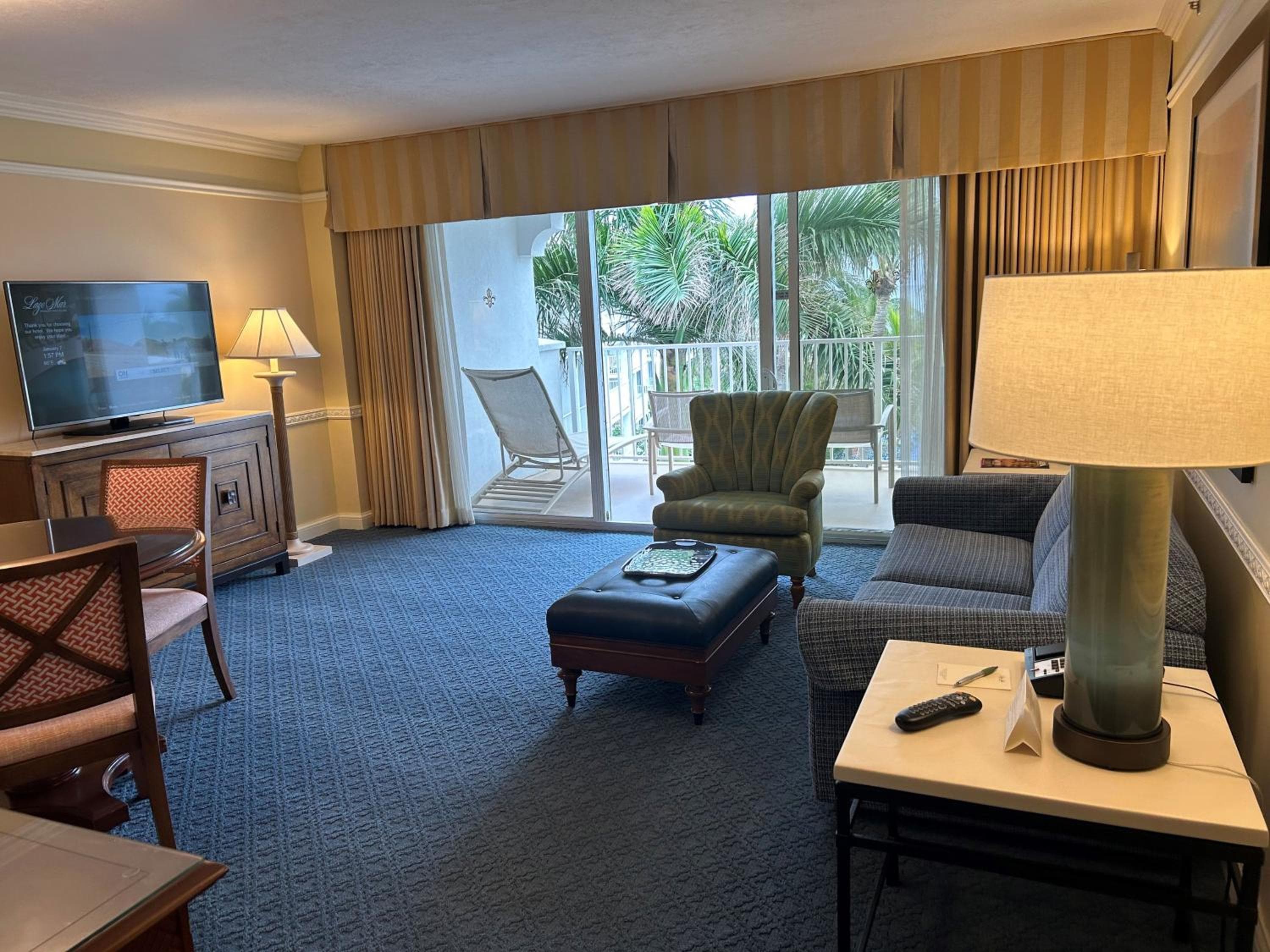 Executive One-Bedroom Suite with Two Double Beds room photo