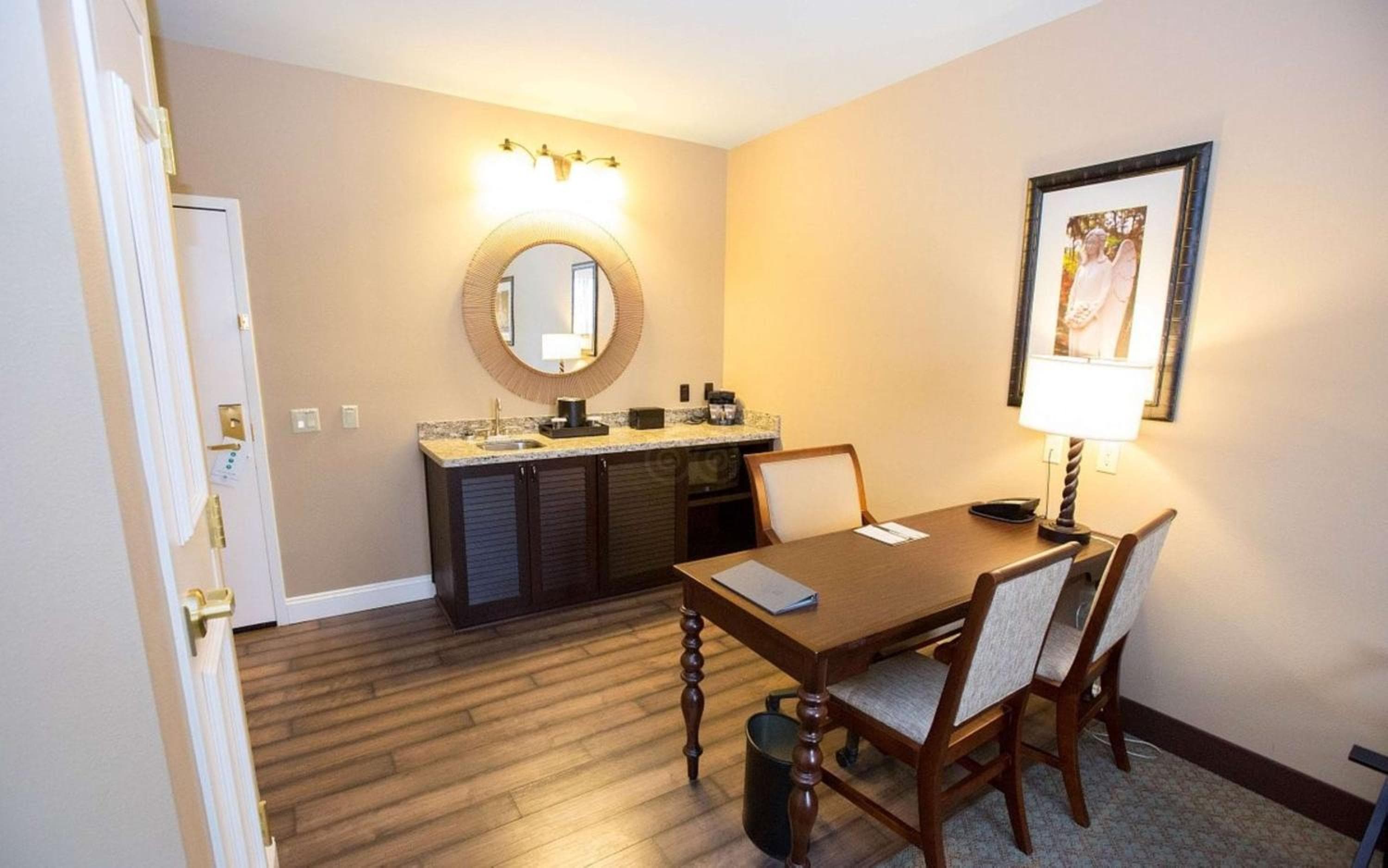King Suite - Non-Smoking room photo