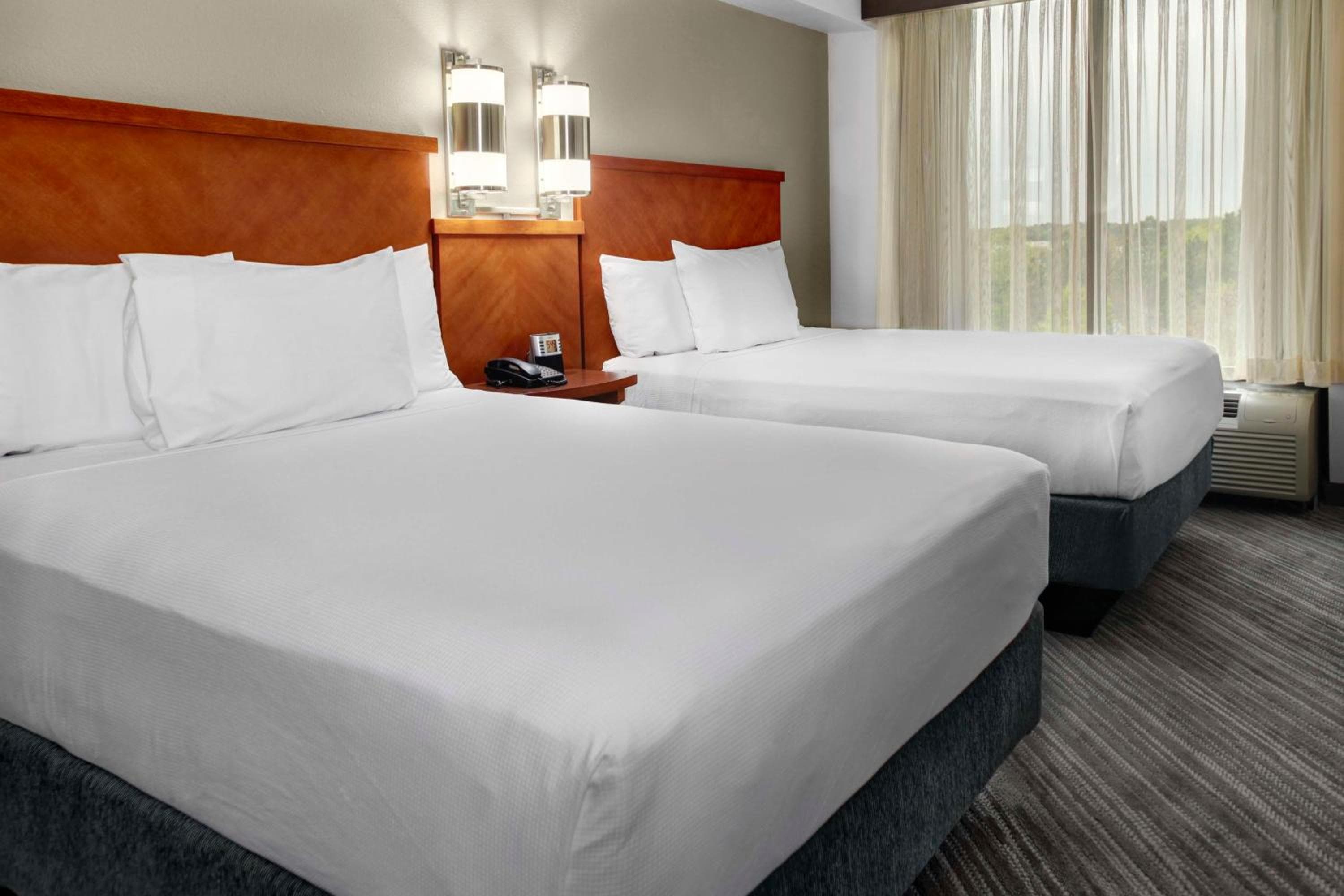 Double Room with Two Double Beds and Sofa Bed room photo