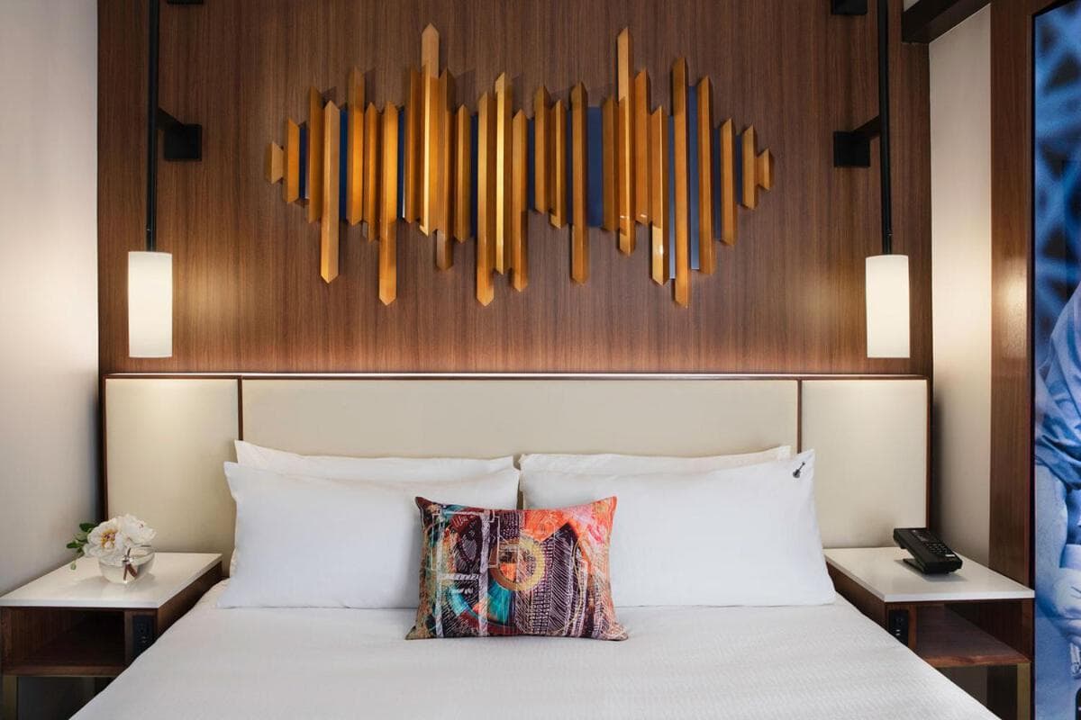 Superior King Room room photo