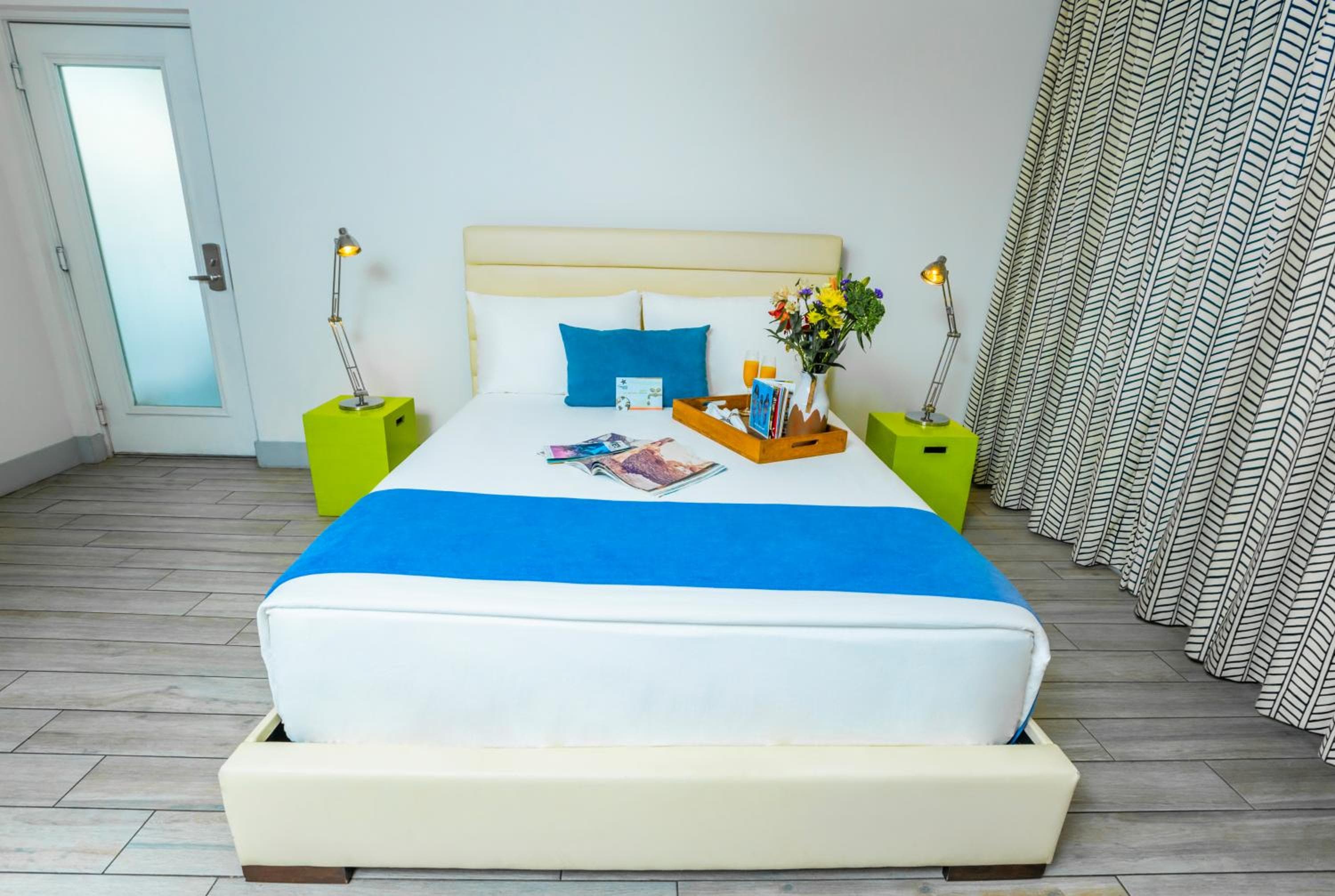 One Bedroom Queen Suite room photo
