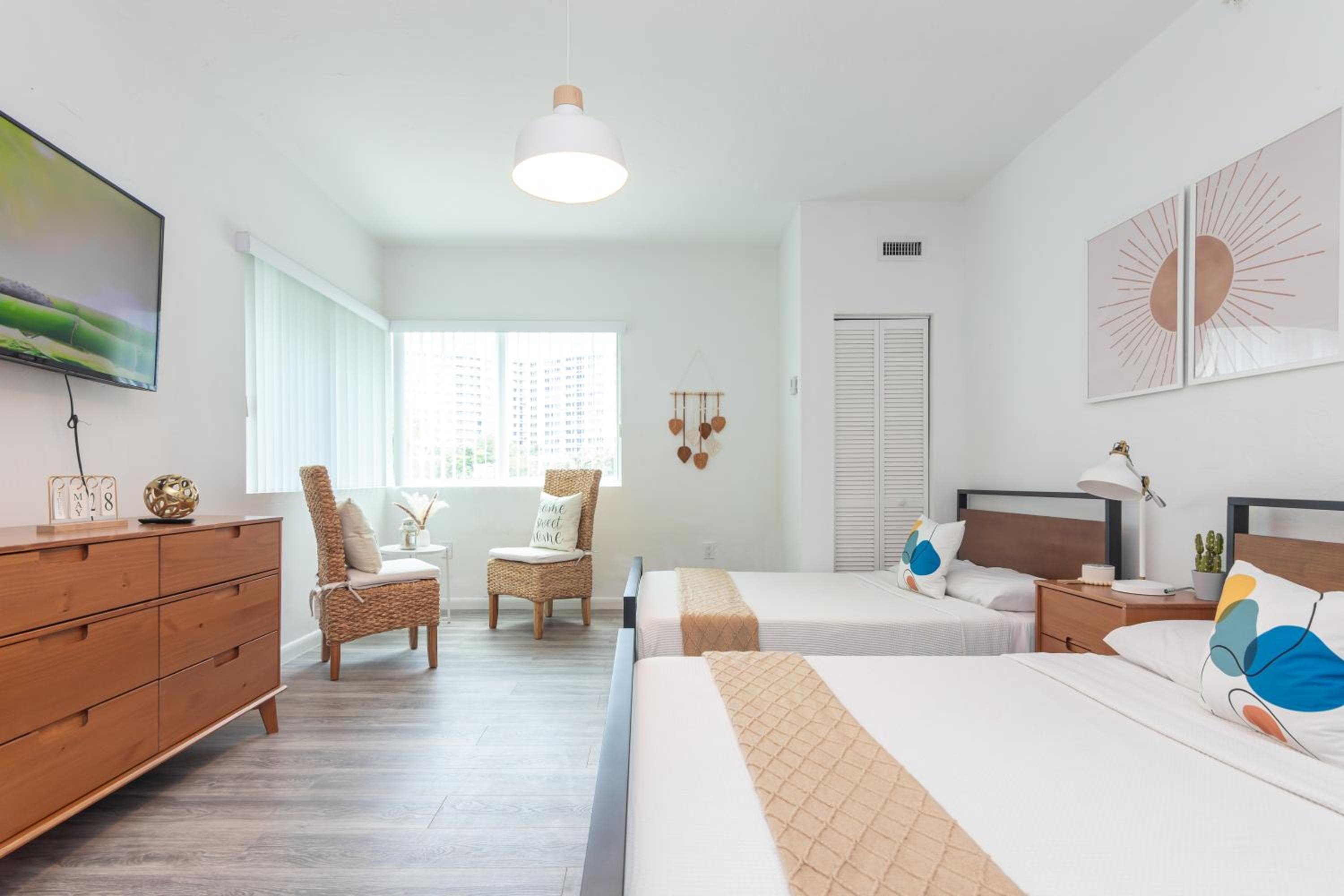 Three-Bedroom Apartment room photo