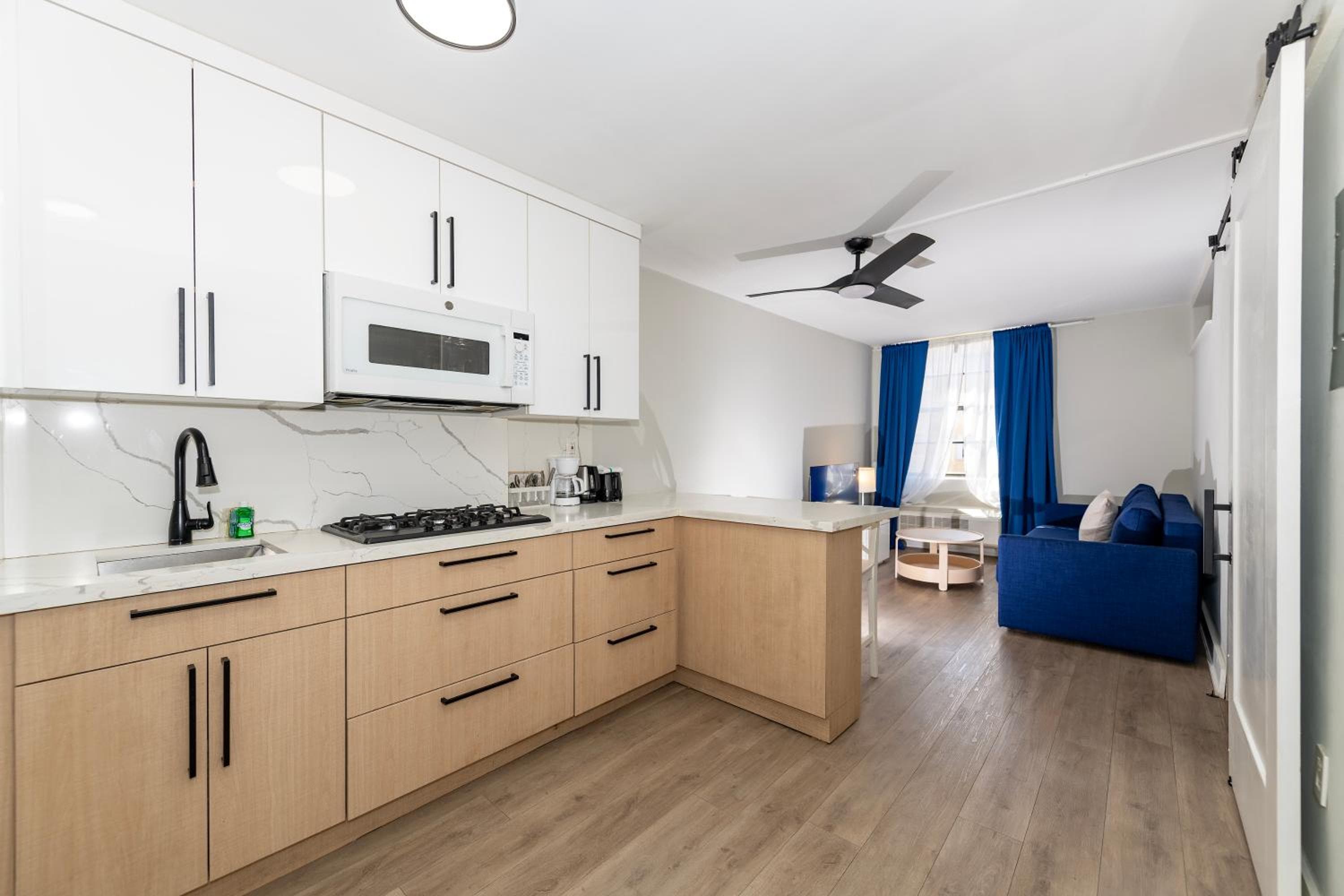 One-Bedroom Apartment room photo